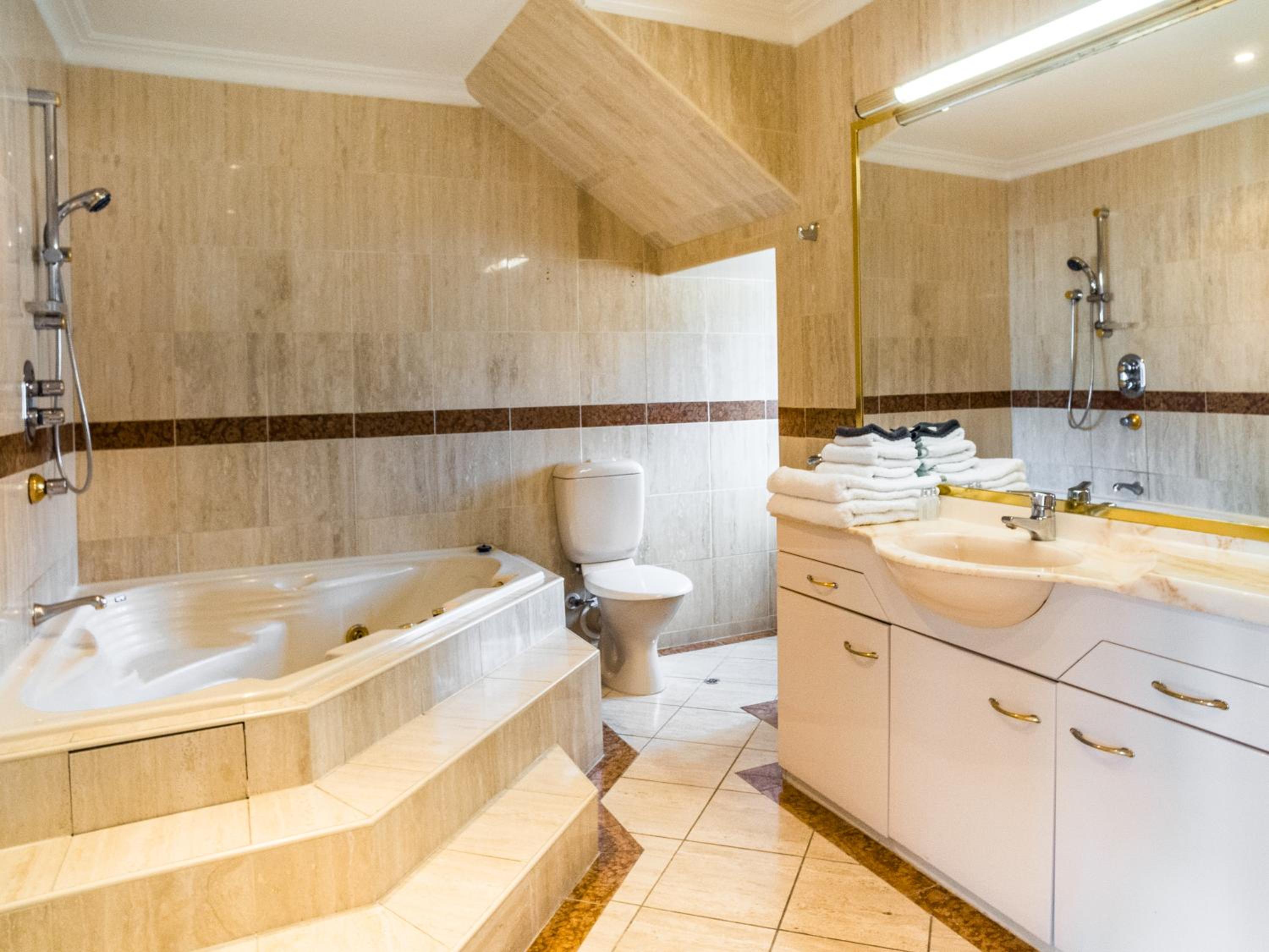 U Suites on Courtenay
