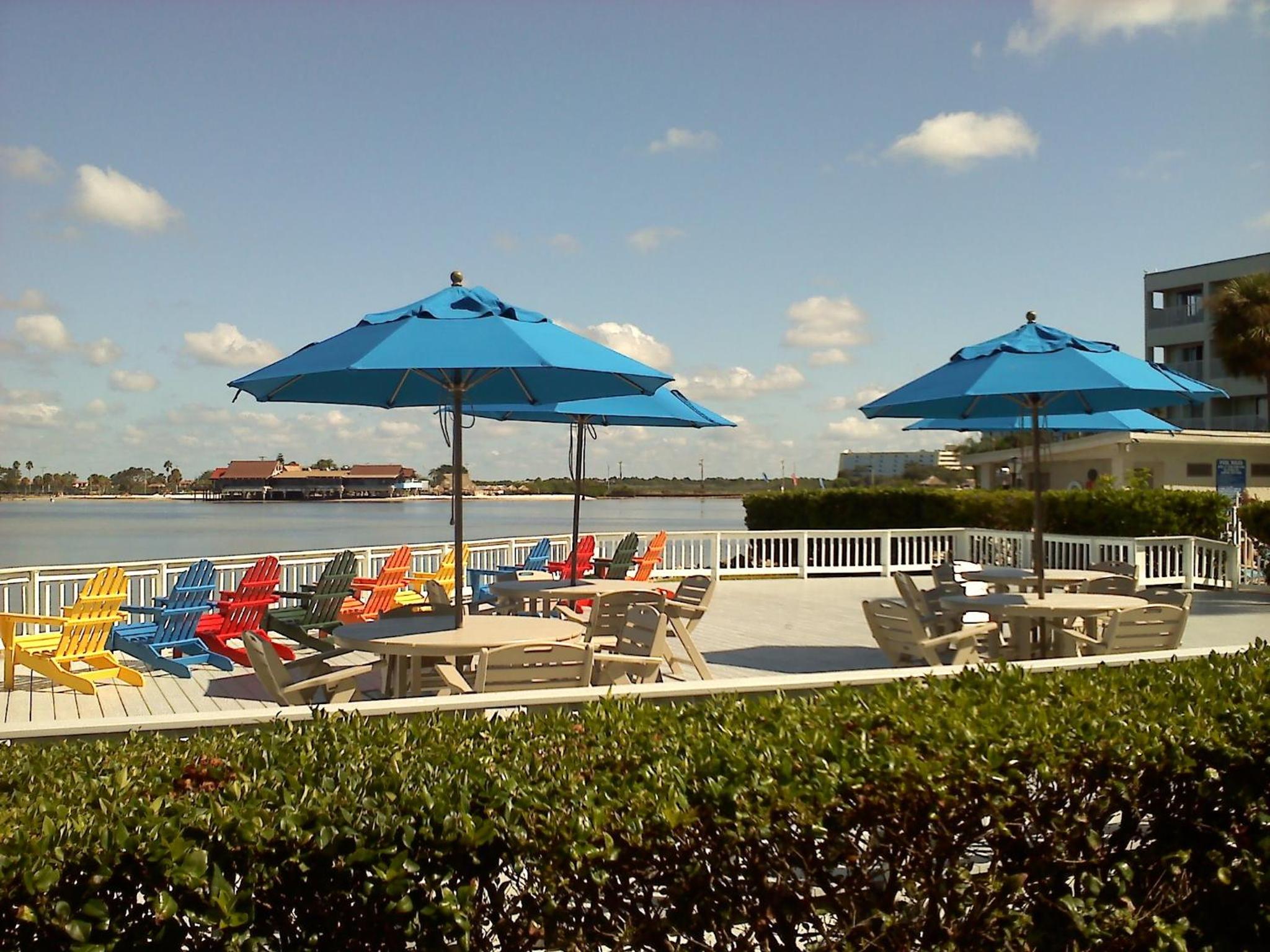 Sailport Waterfront Suites 3