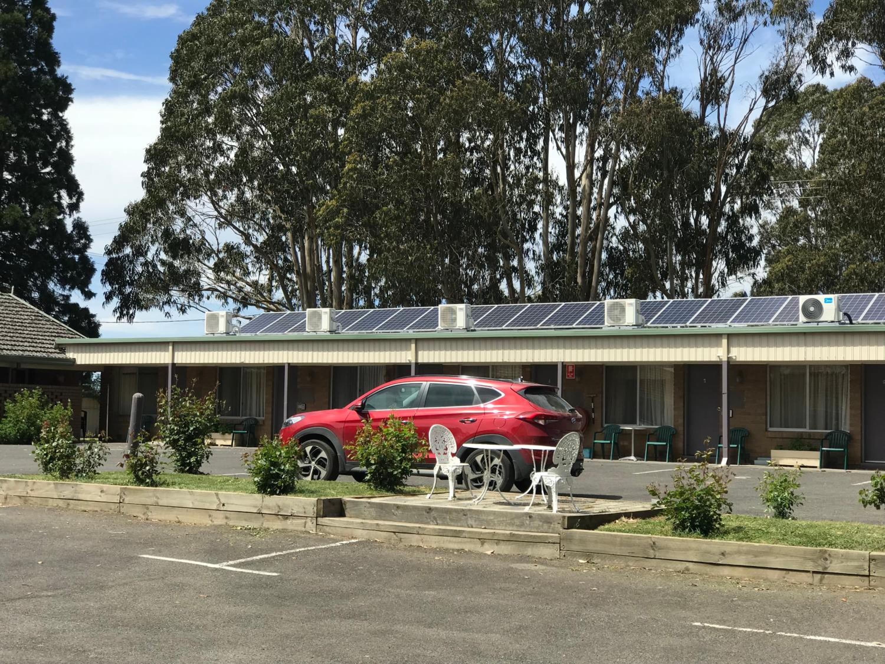 Woodmans Hill Motel