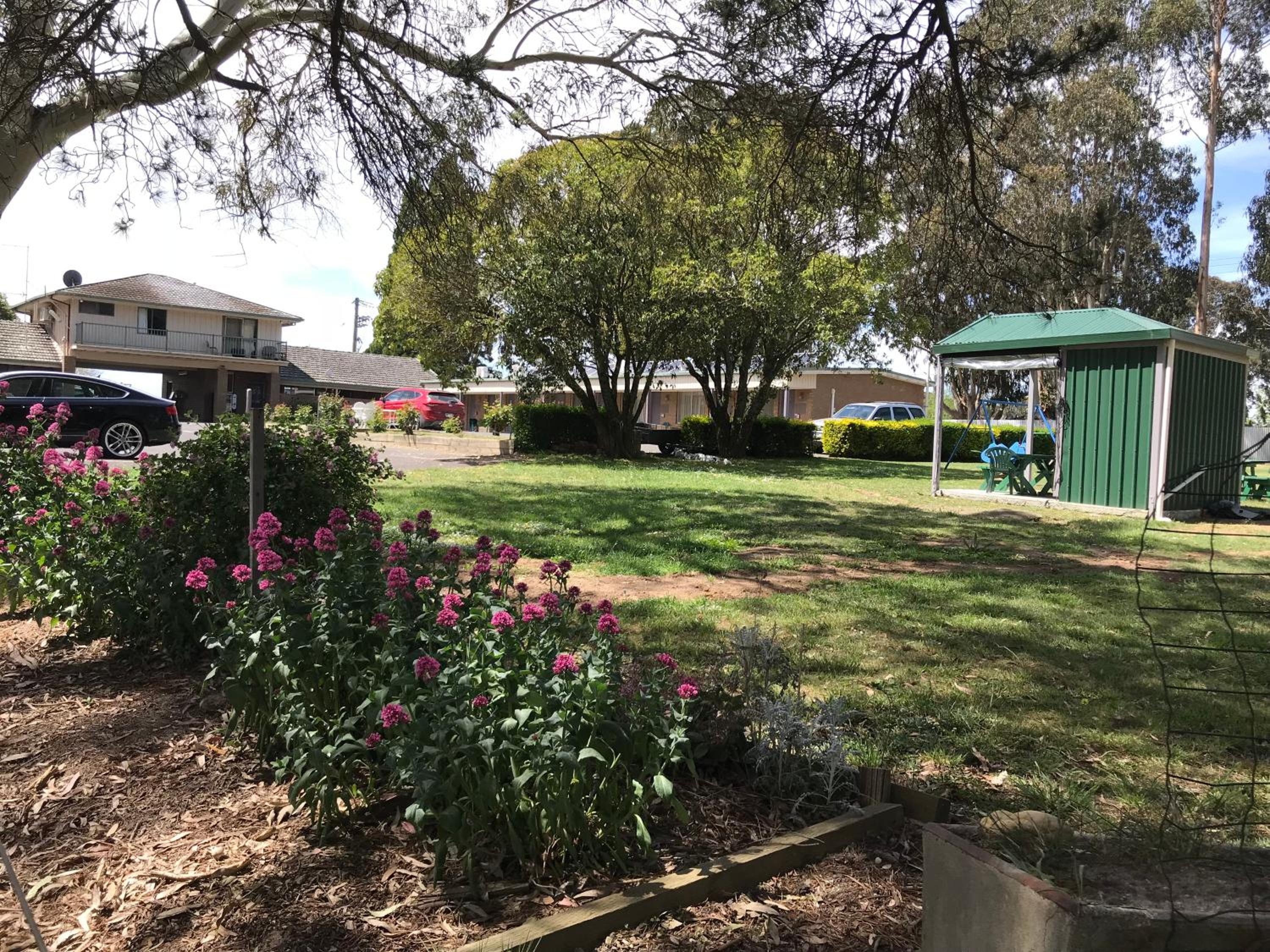 Woodmans Hill Motel