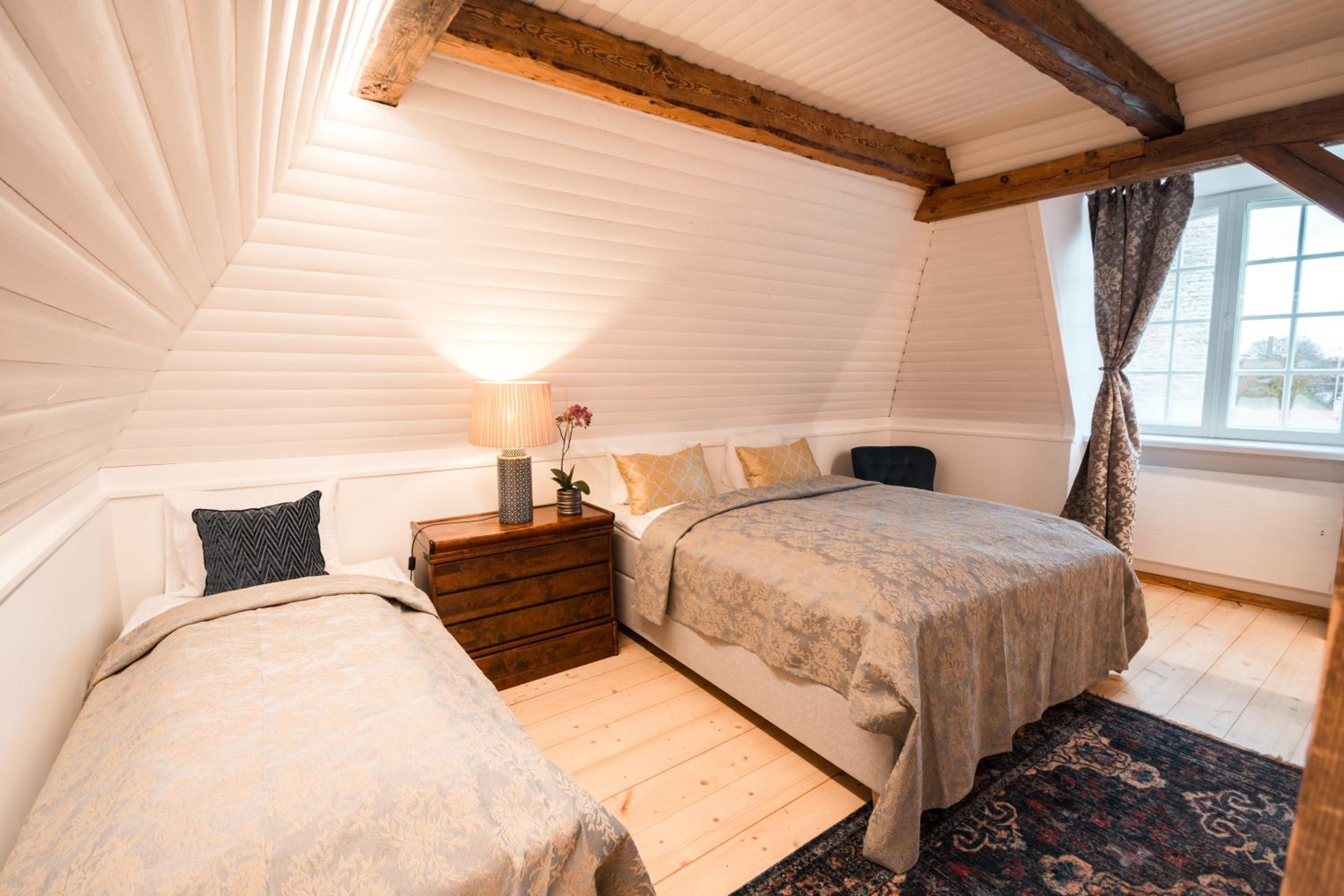 Tallinn City Apartments Luxury 4 bedroom with terrace and sauna view 5