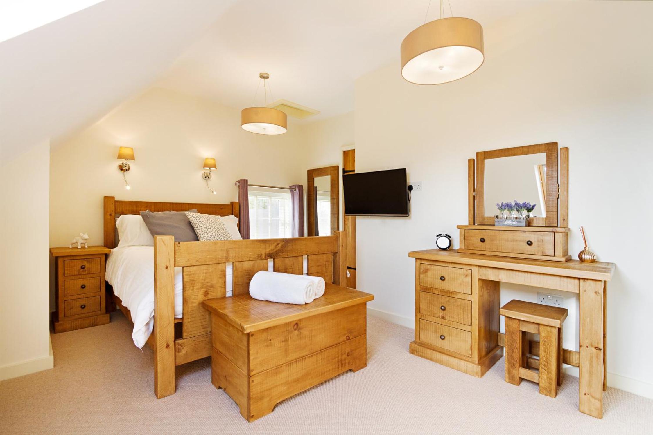 Unit 1 Dove Farm Barns view 3