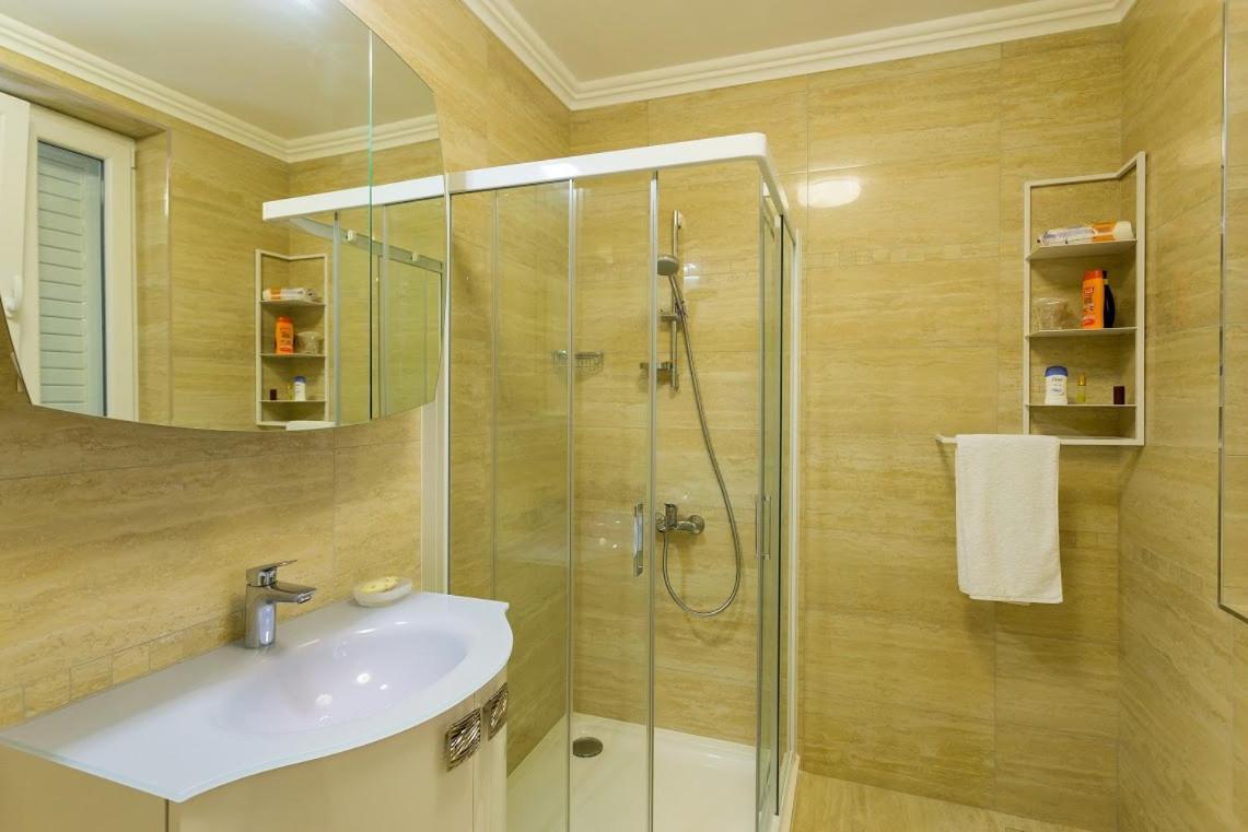Pine Tree Boutique Apartments
