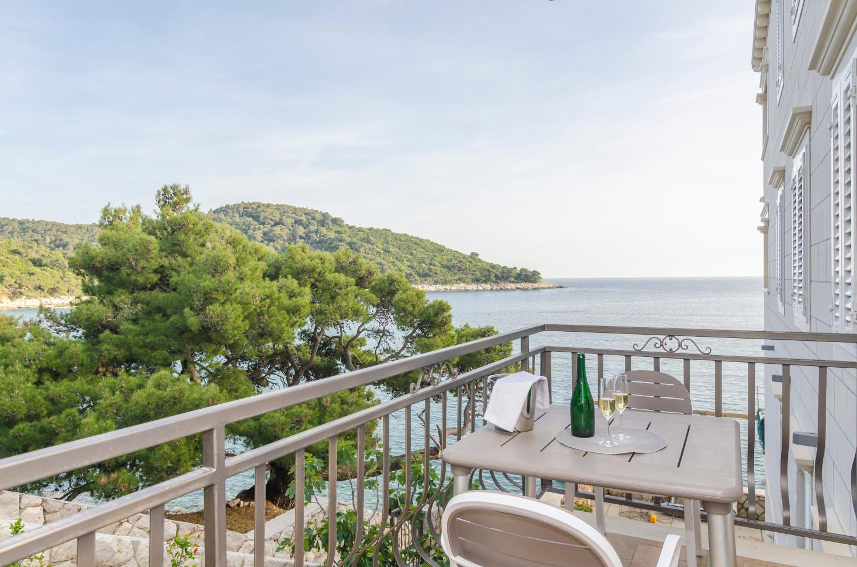 Pine Tree Boutique Apartments