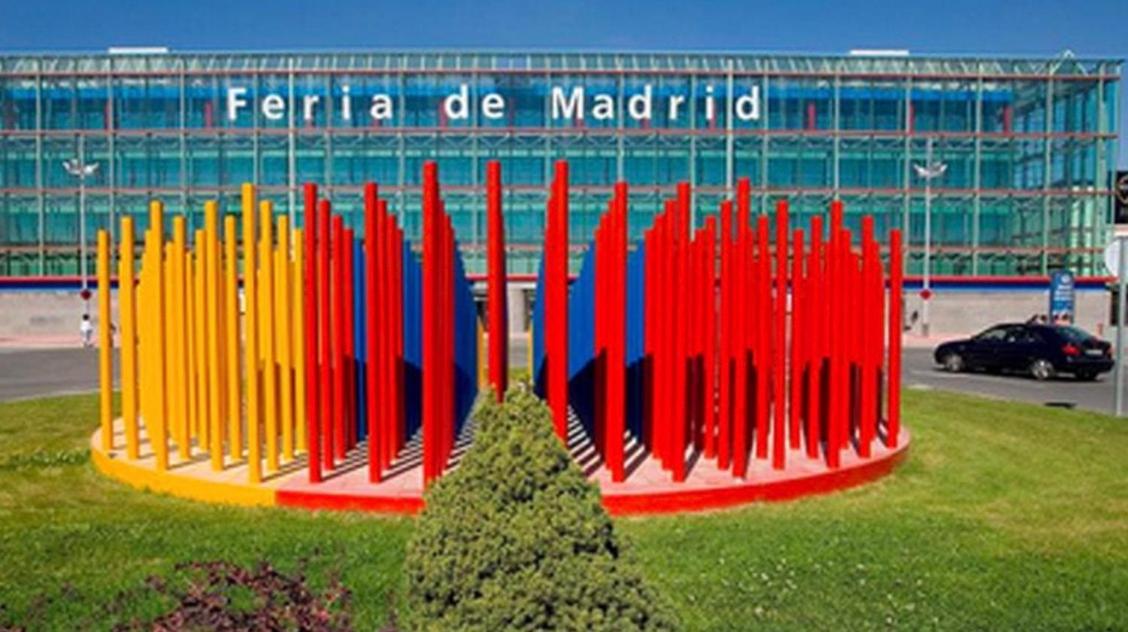 Best apartment near REAL MADRID Stadium view 5