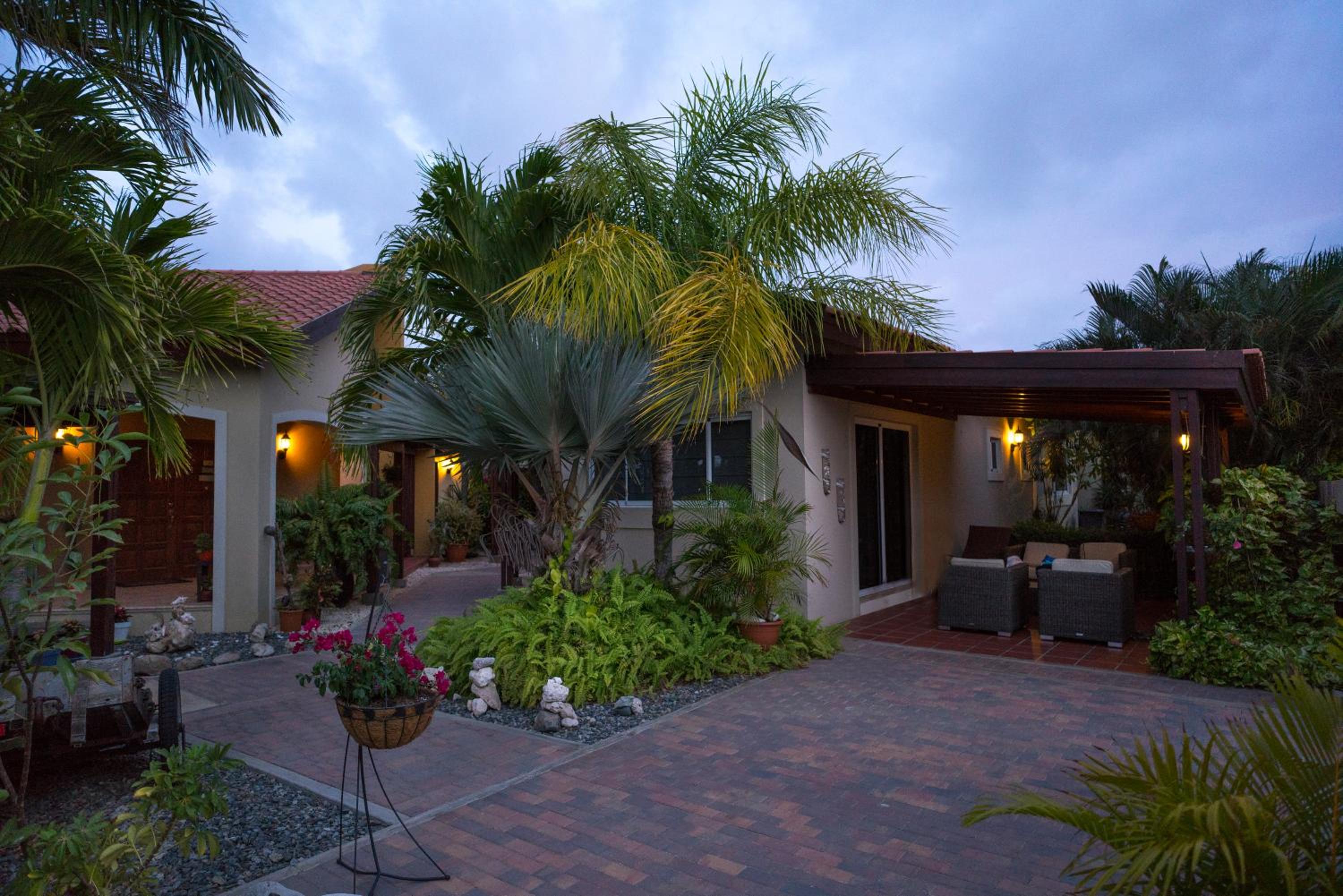 Costa Esmeralda Village