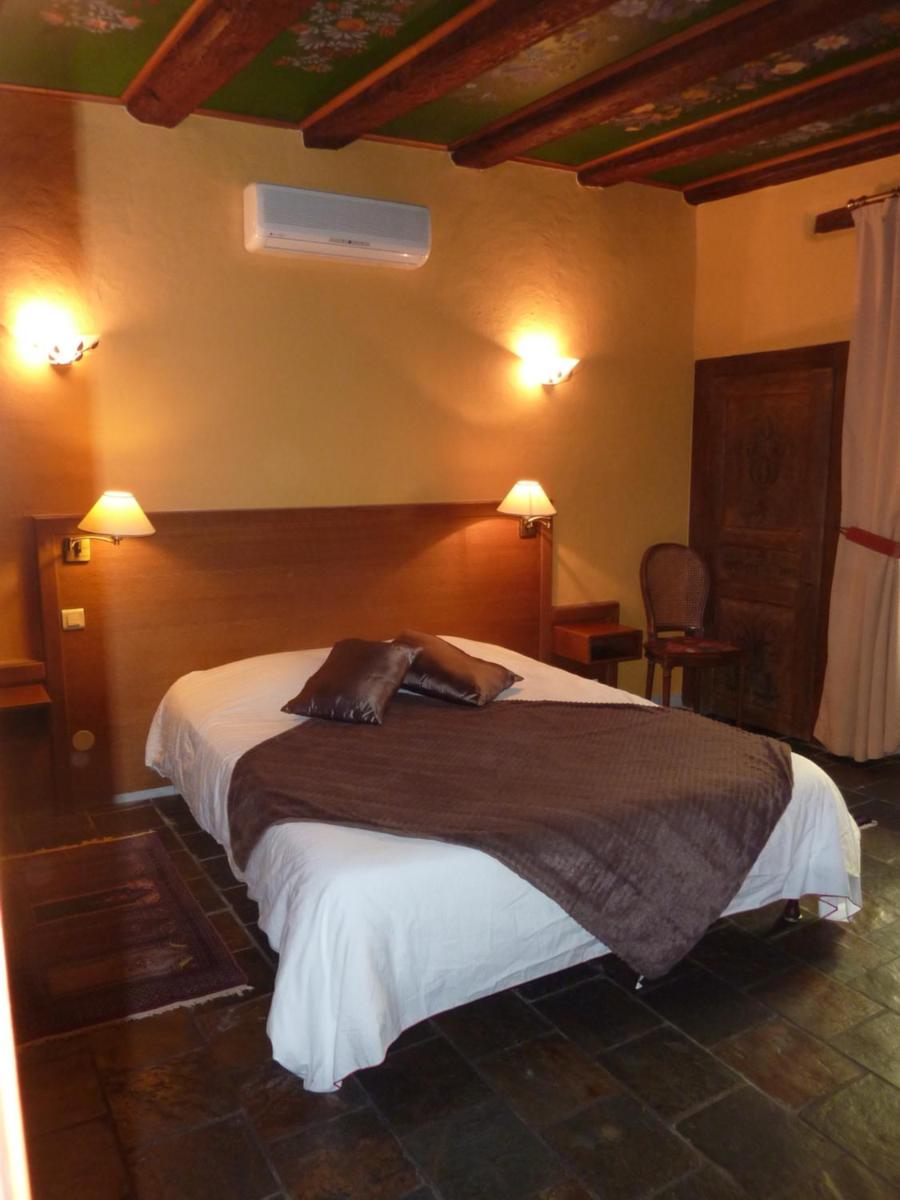 Hotel Chez Norbert - Image 1