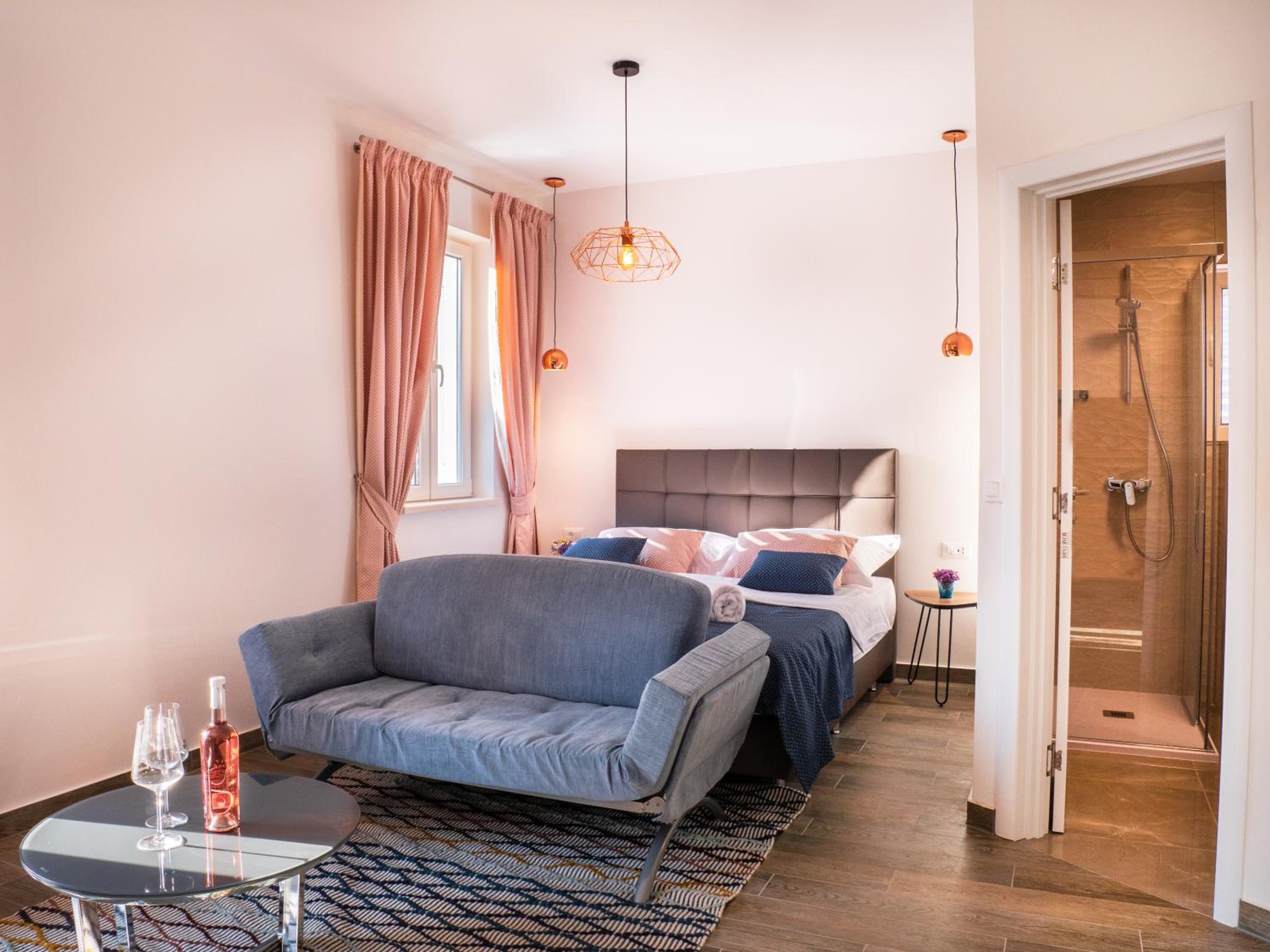 Pine Tree Boutique Apartments