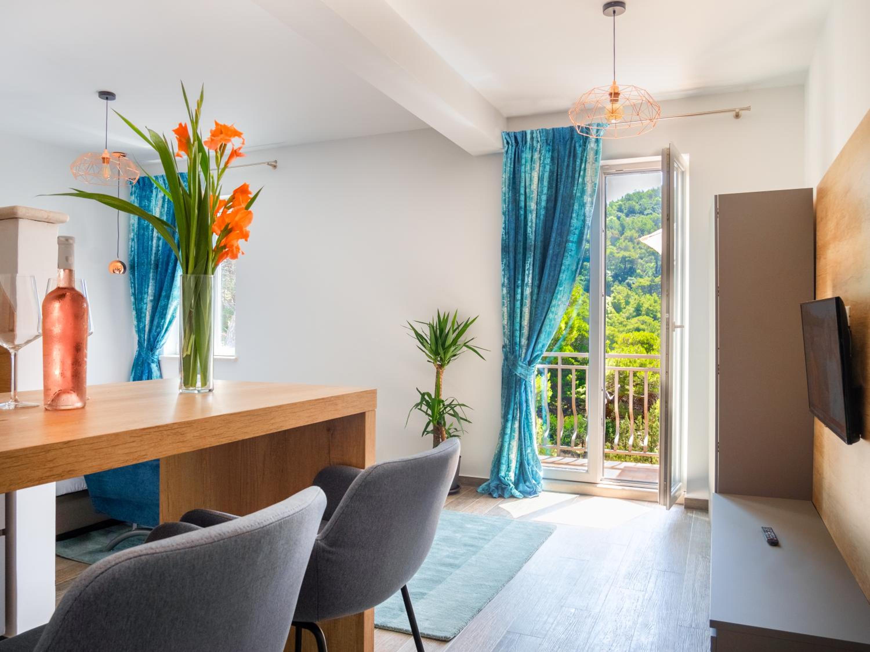 Pine Tree Boutique Apartments