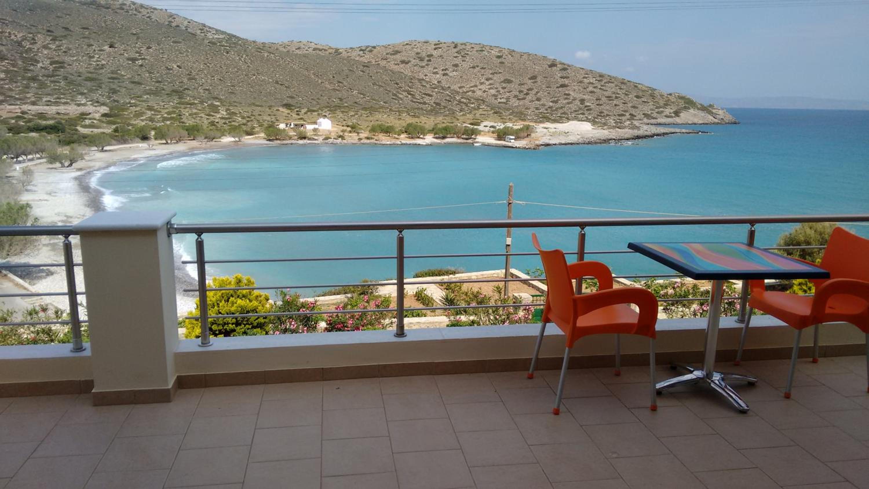 Tholos Bay Suites