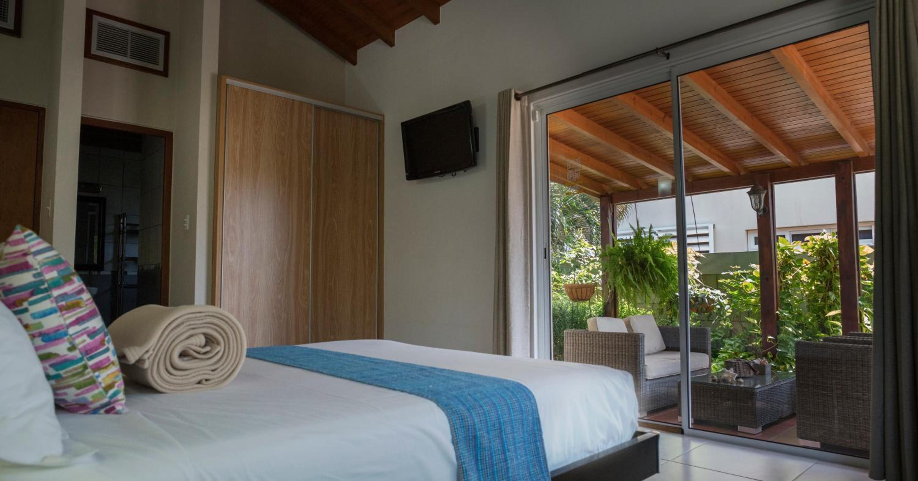 Costa Esmeralda Village