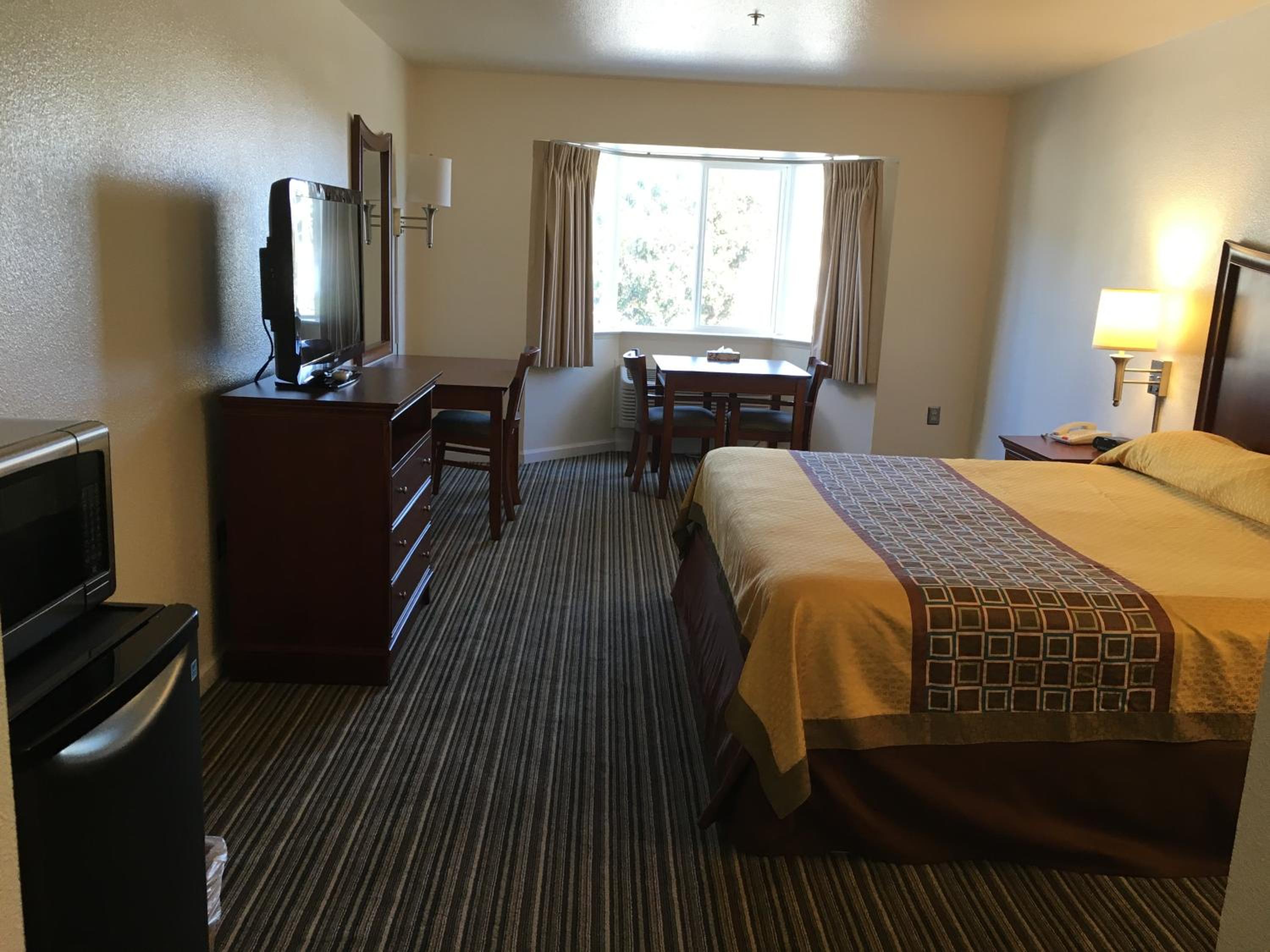 Airport Inn