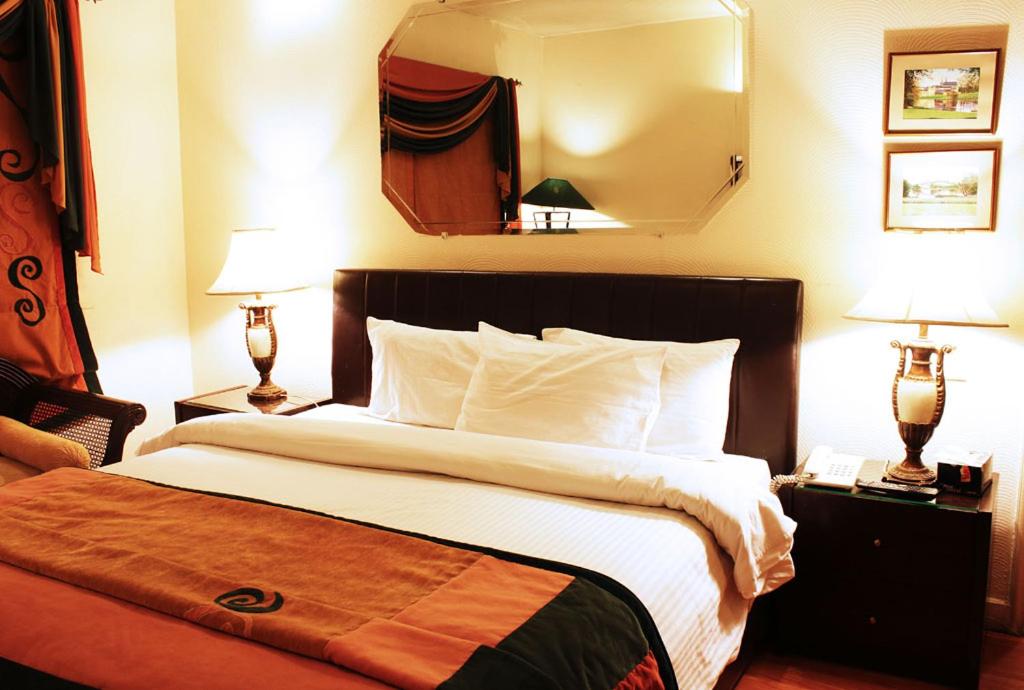hotel room