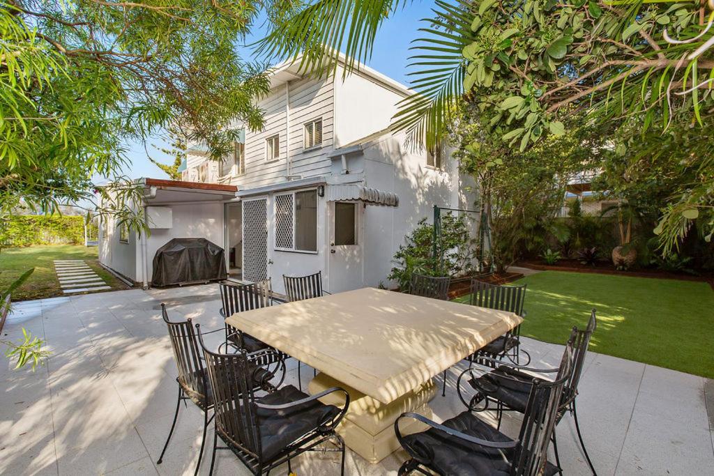 Oceanfront Beach House On Marine Parade