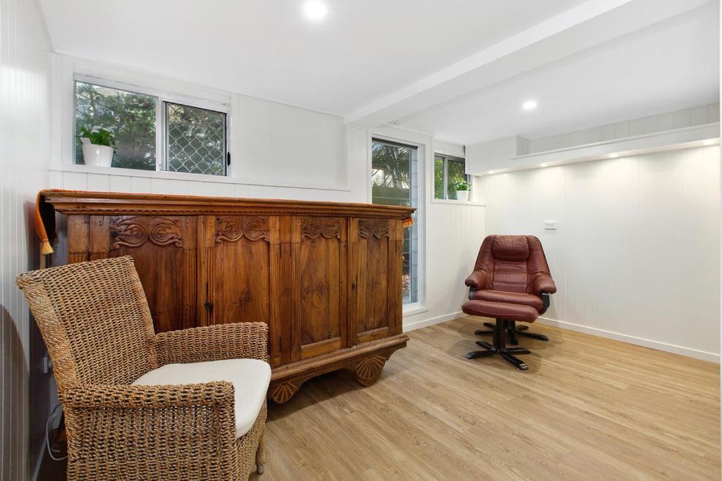 Oceanfront Beach House On Marine Parade