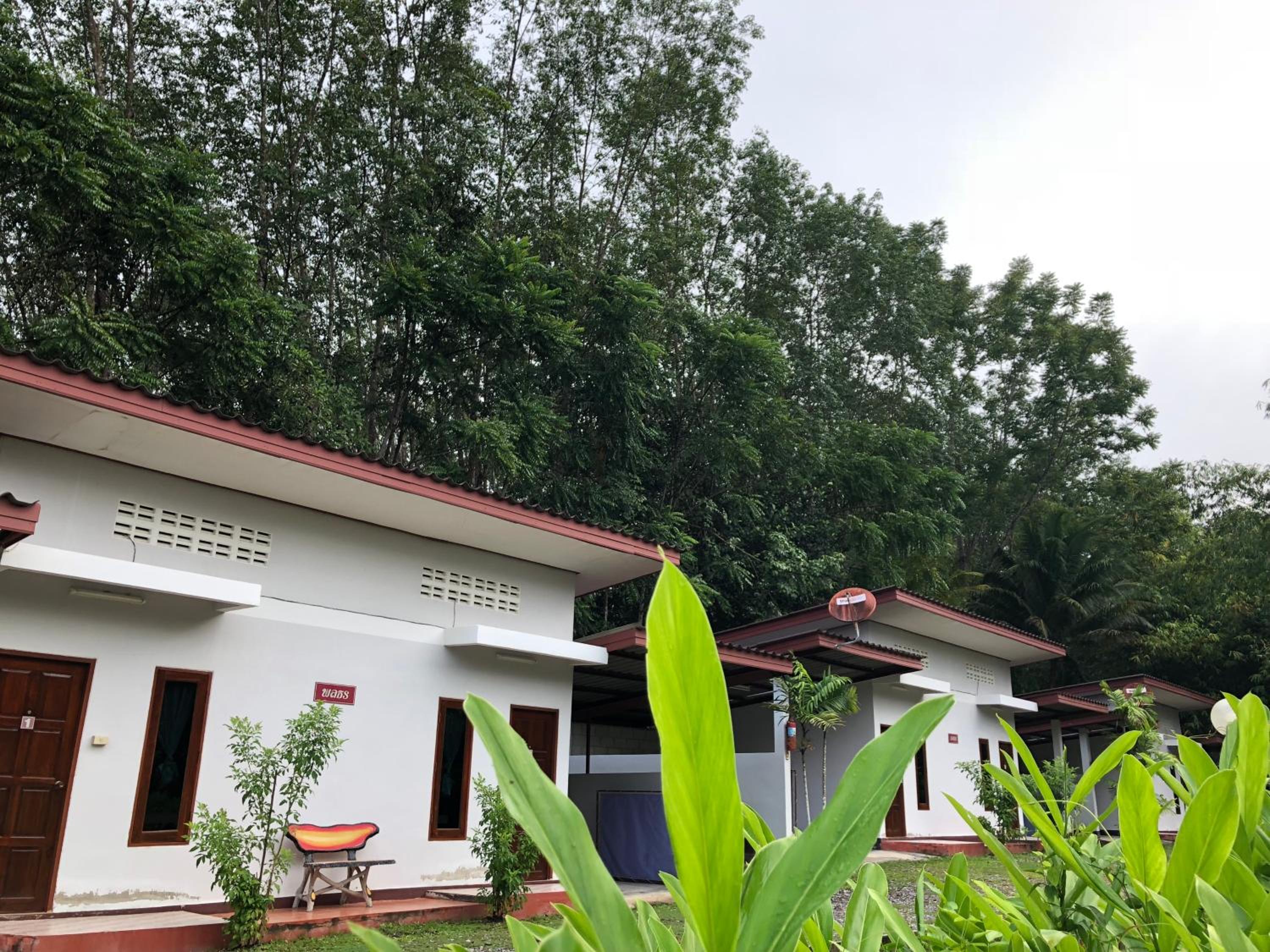Thanathorn Guesthouse view 4