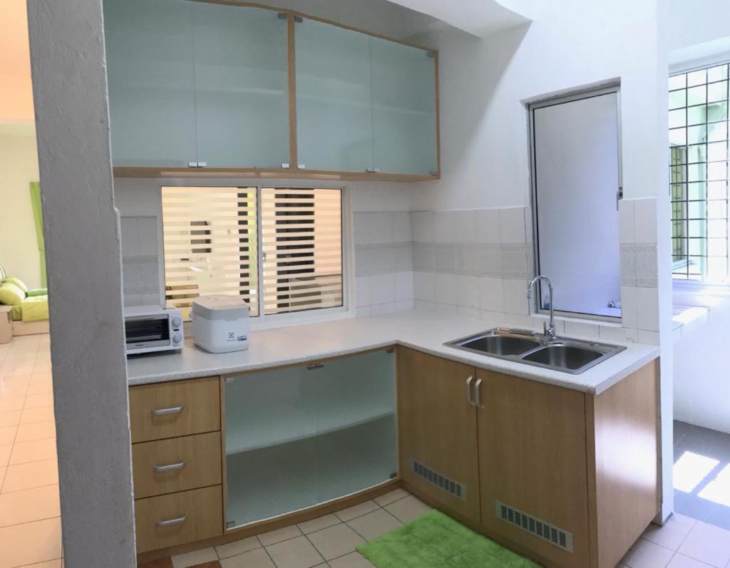 Api Api Centre Apartment Homestay photo 2