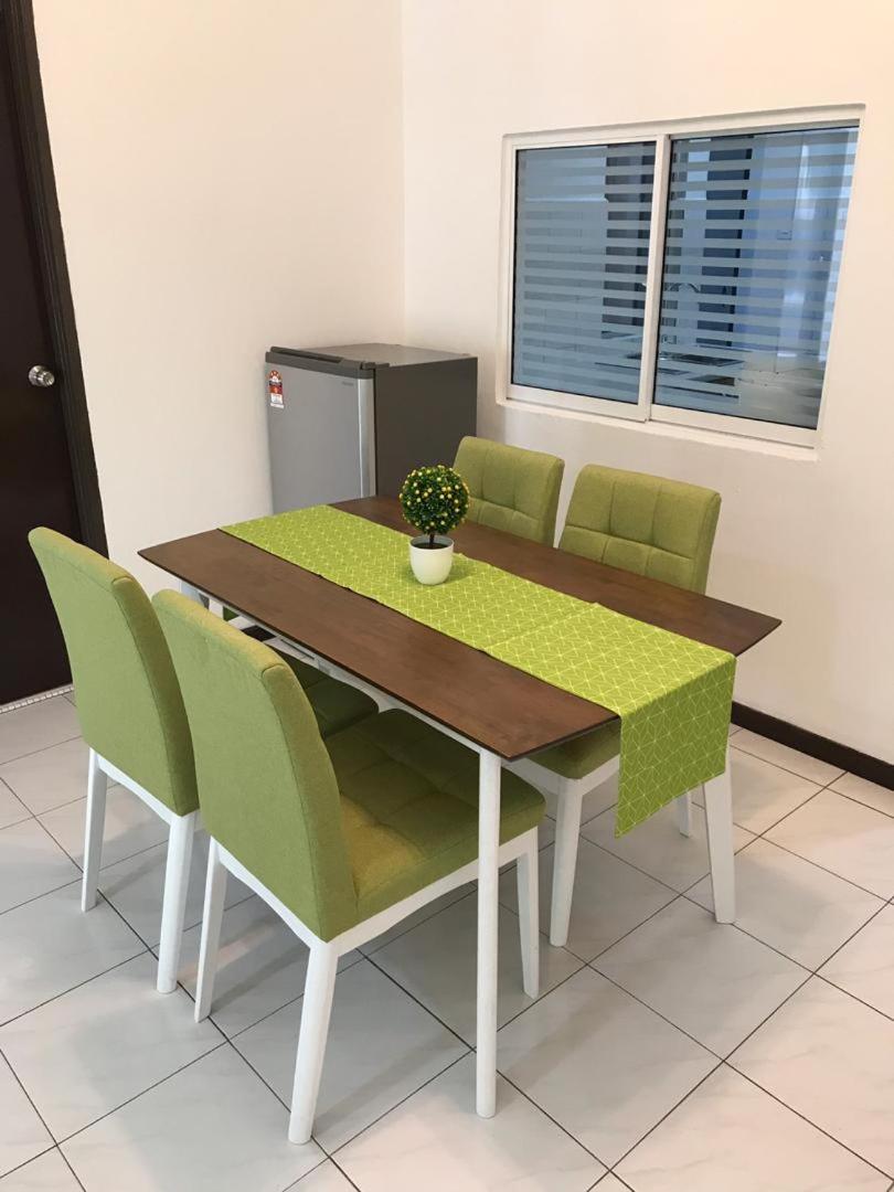 Api Api Centre Apartment Homestay photo 4