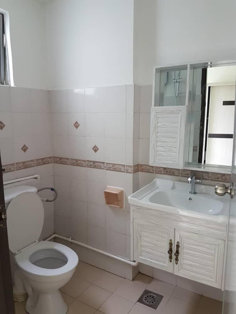 Api Api Centre Apartment Homestay photo 5