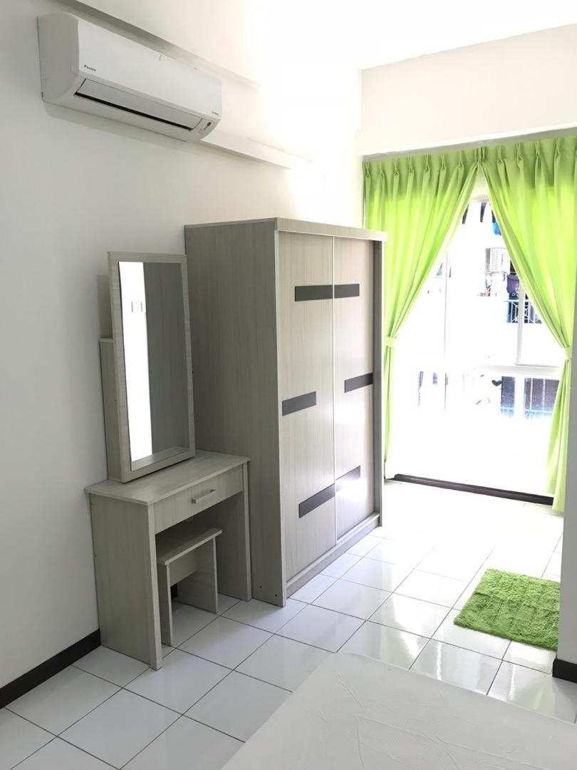 Api Api Centre Apartment Homestay photo 7