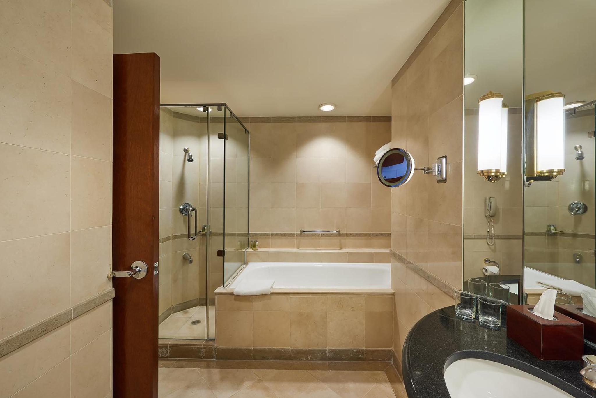 Hilton Cairo Grand Nile 70