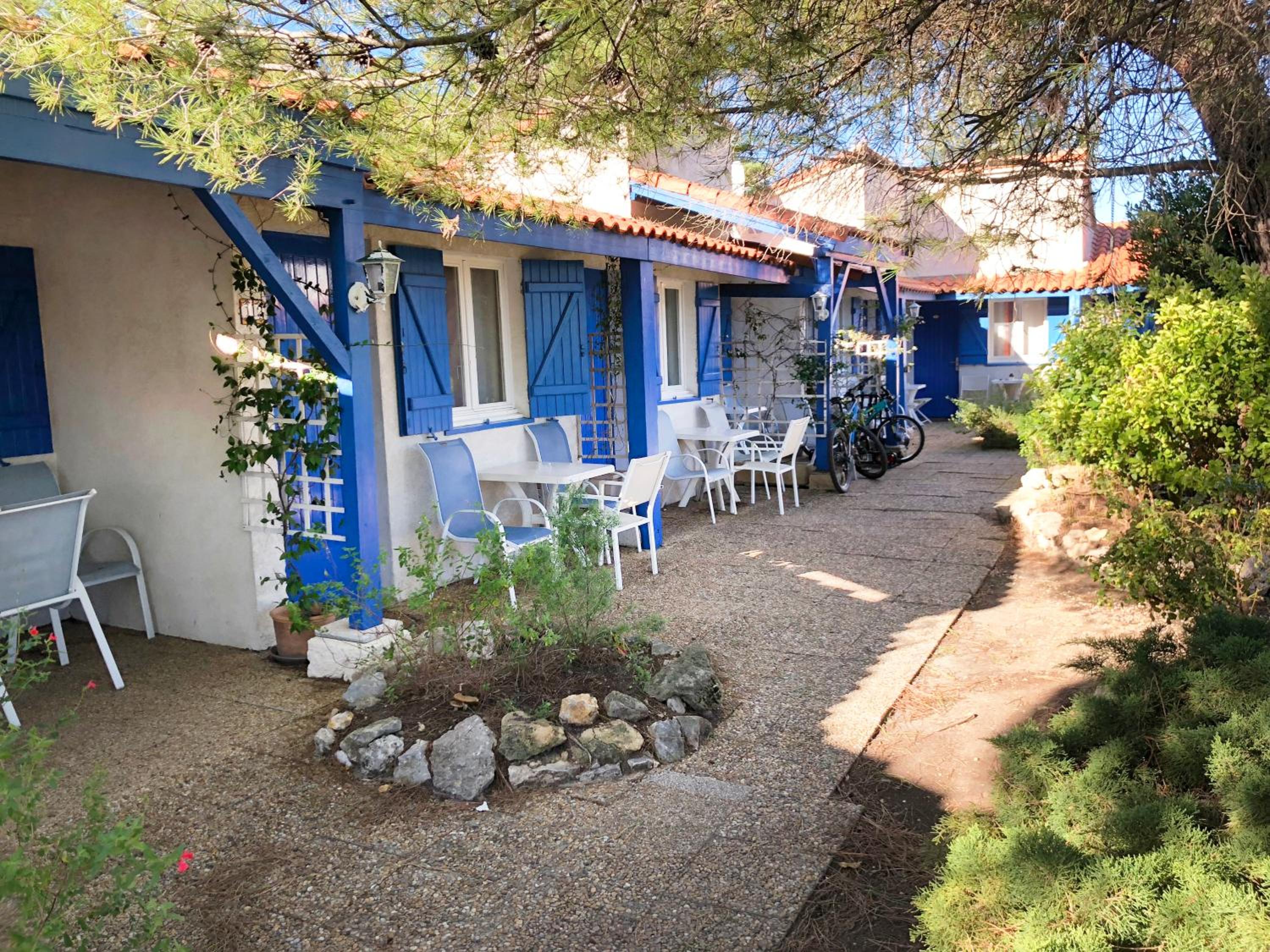 Hotel Des 4 Vents "Esprit Camargue" - Image 1