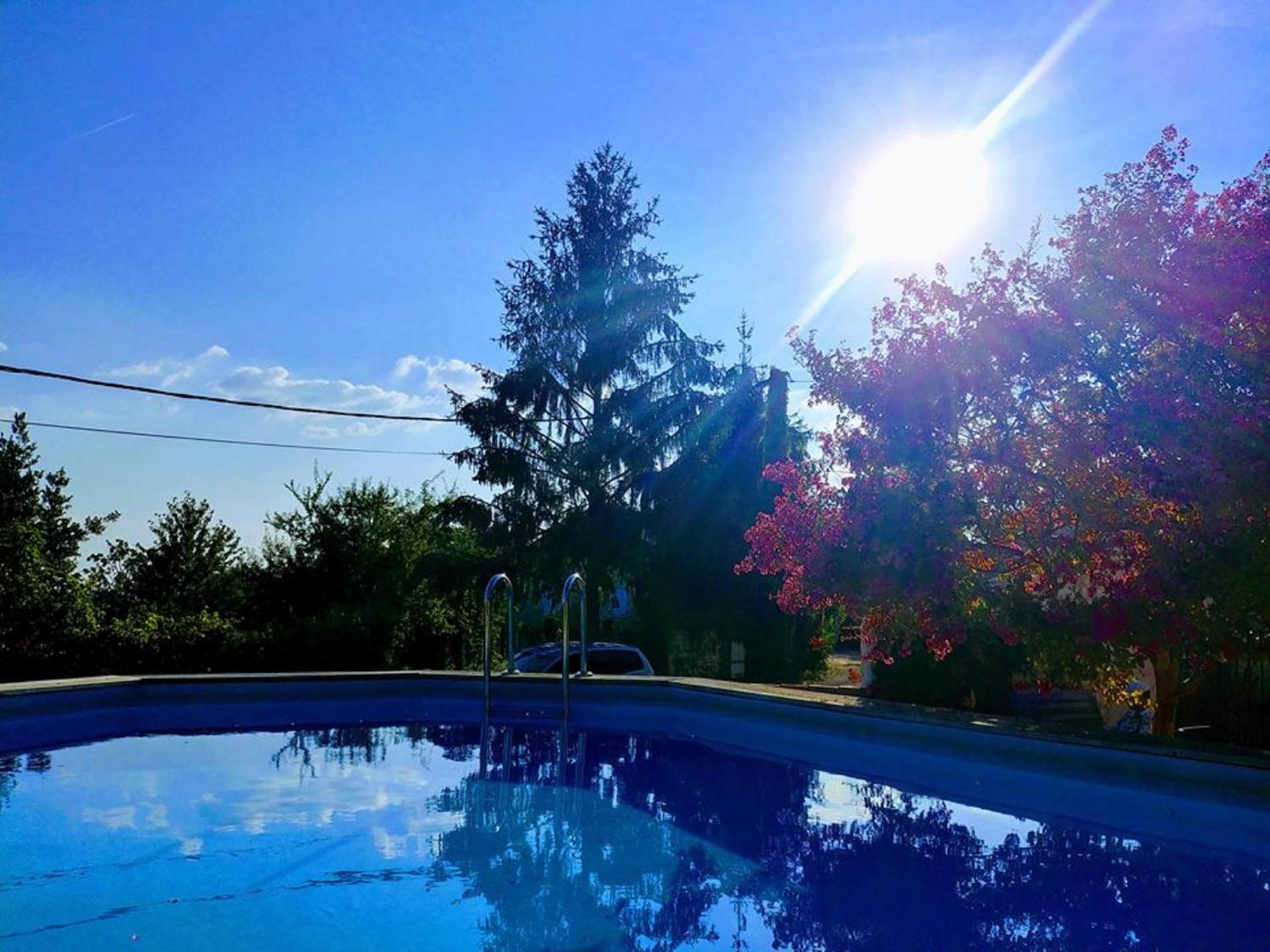 Manoir Le Cristal , grosses reductions sur les entrées du Futuroscpe, petites et grandes chambres familiales