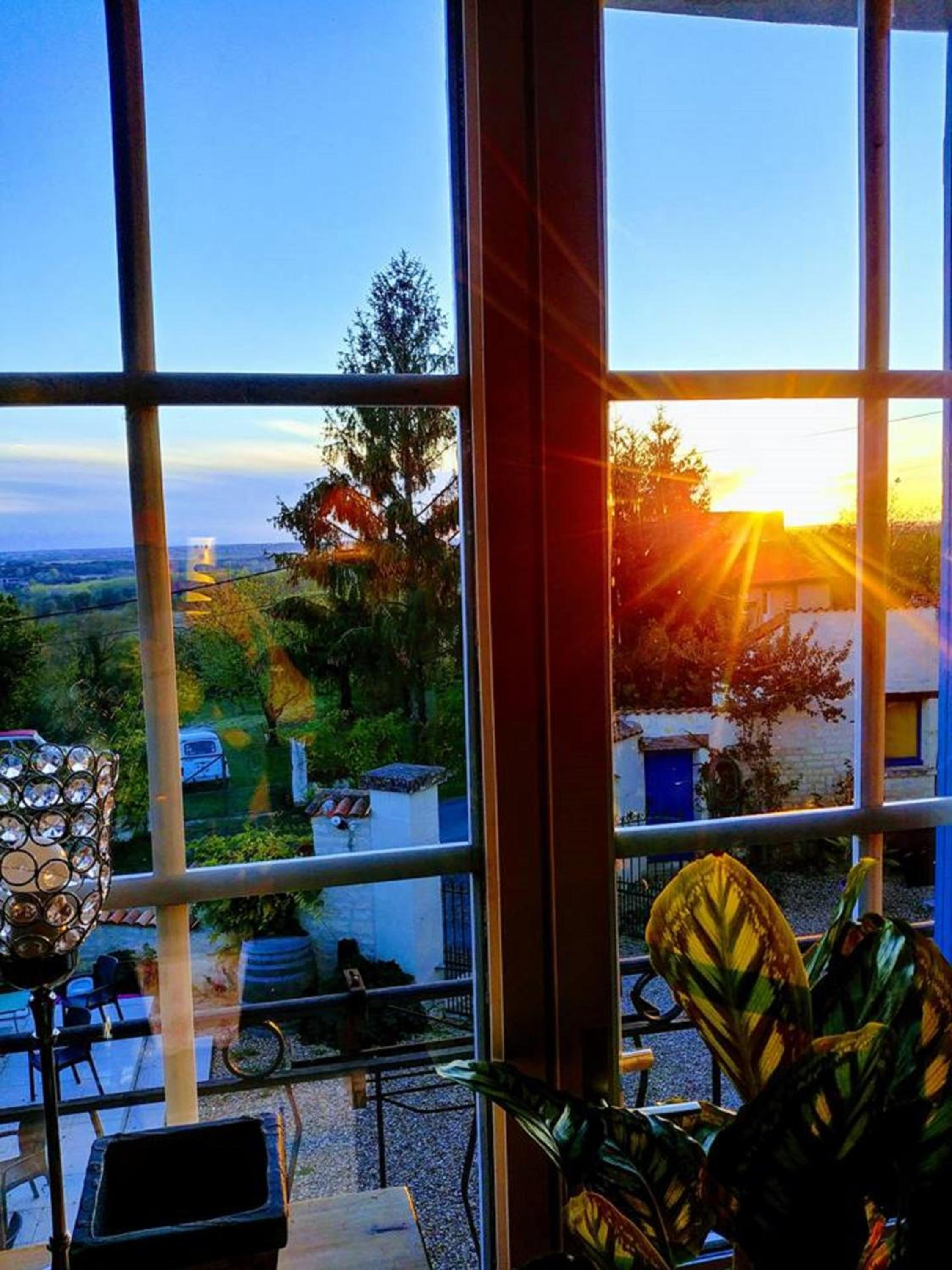 Manoir Le Cristal , grosses reductions sur les entrées du Futuroscpe, petites et grandes chambres familiales