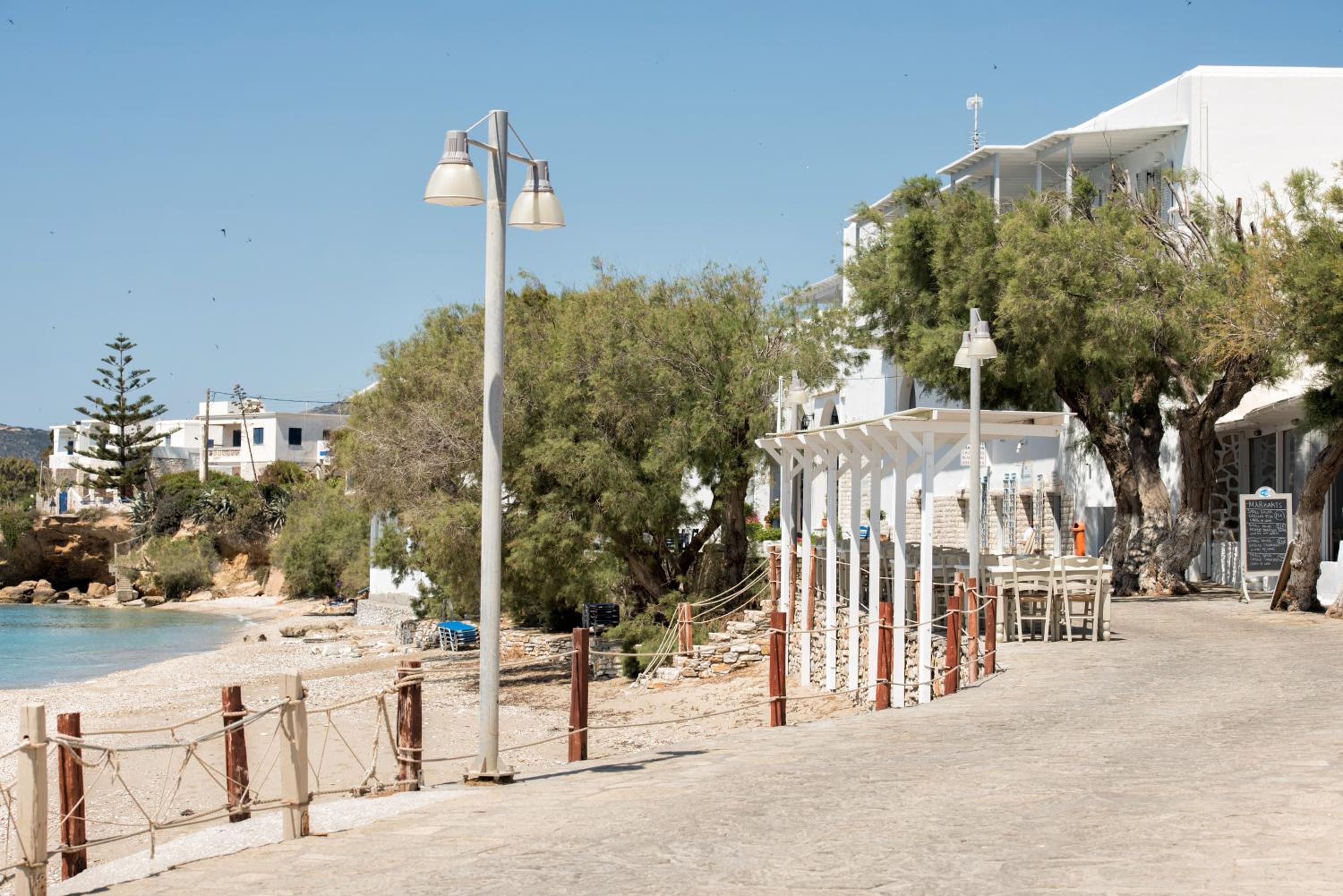 Hotel Tarsa Studios - Image 1