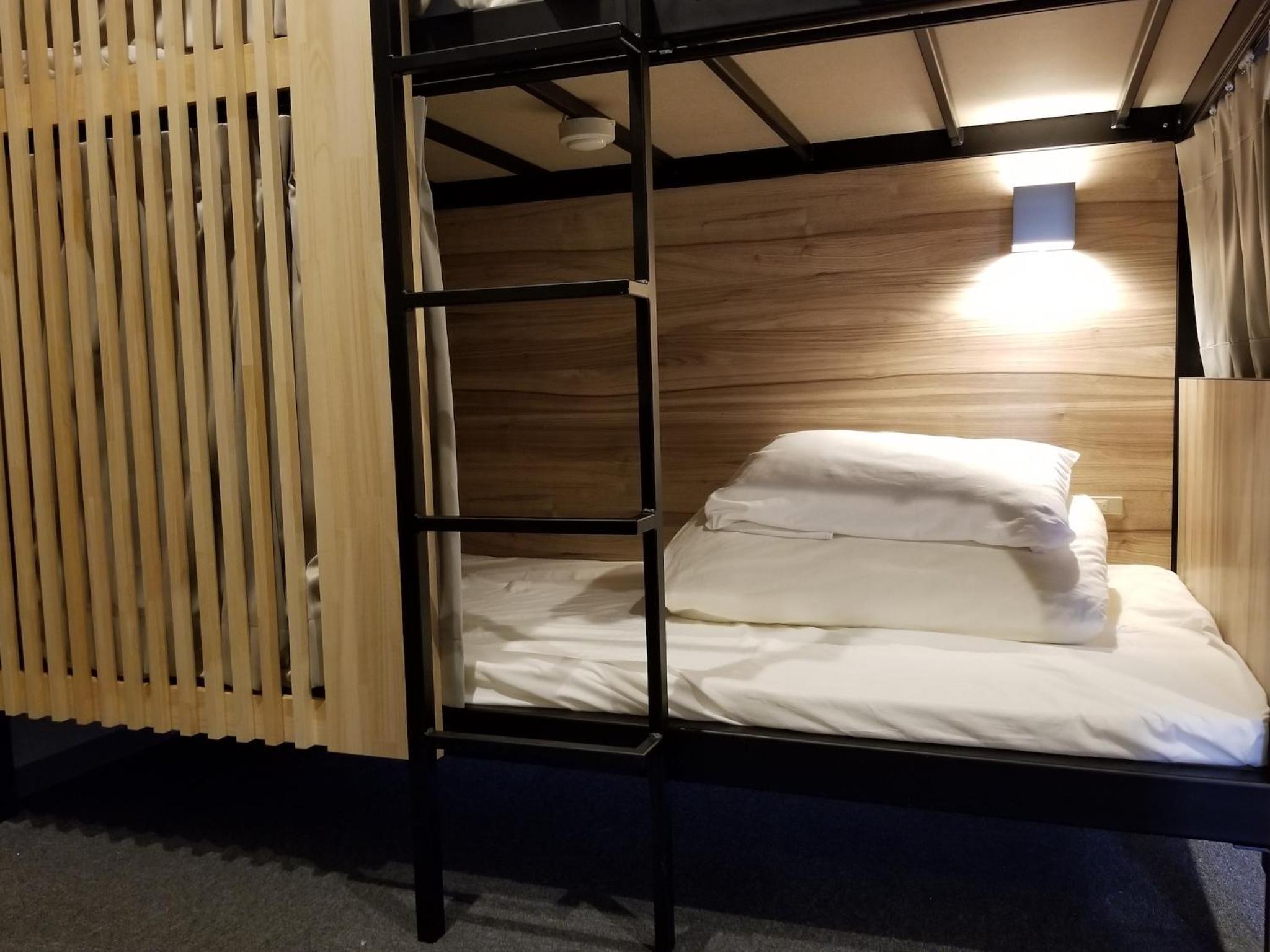 Namba Guesthouse HIVE