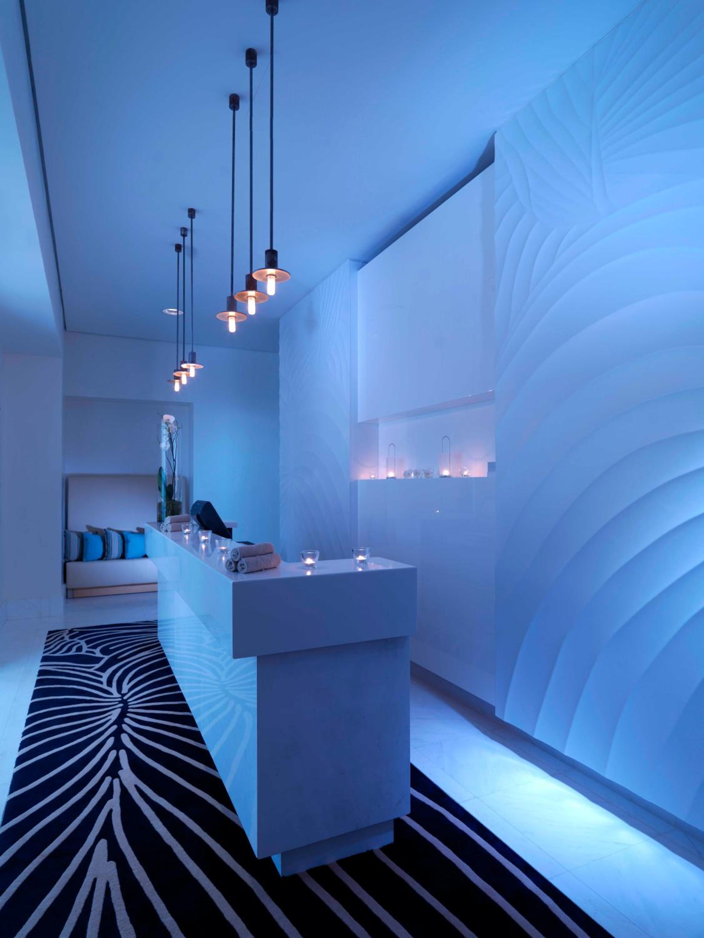 Yas Plaza Mangroves by IHG