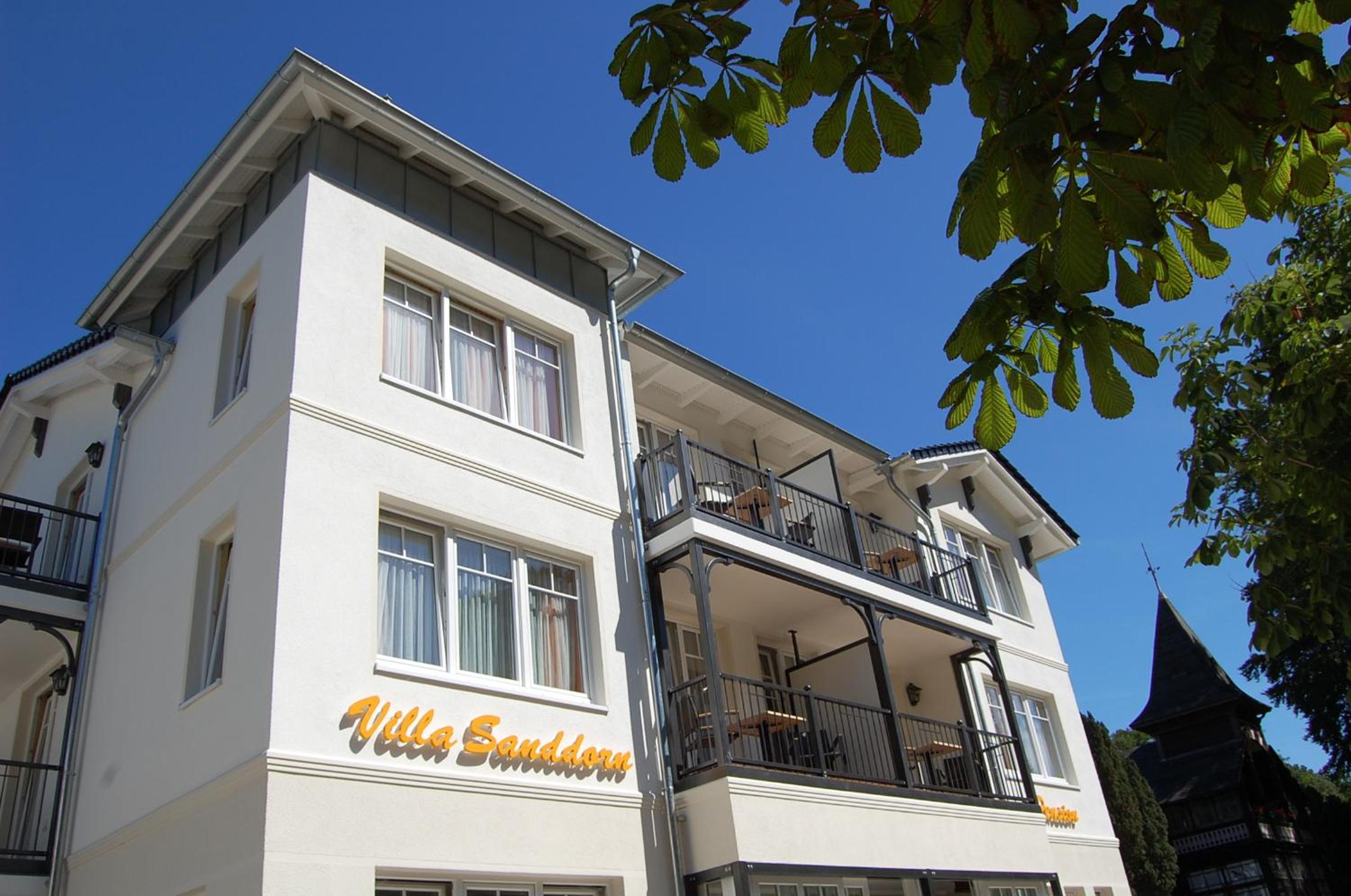 Pension Sanddorn mit Café Carlssons