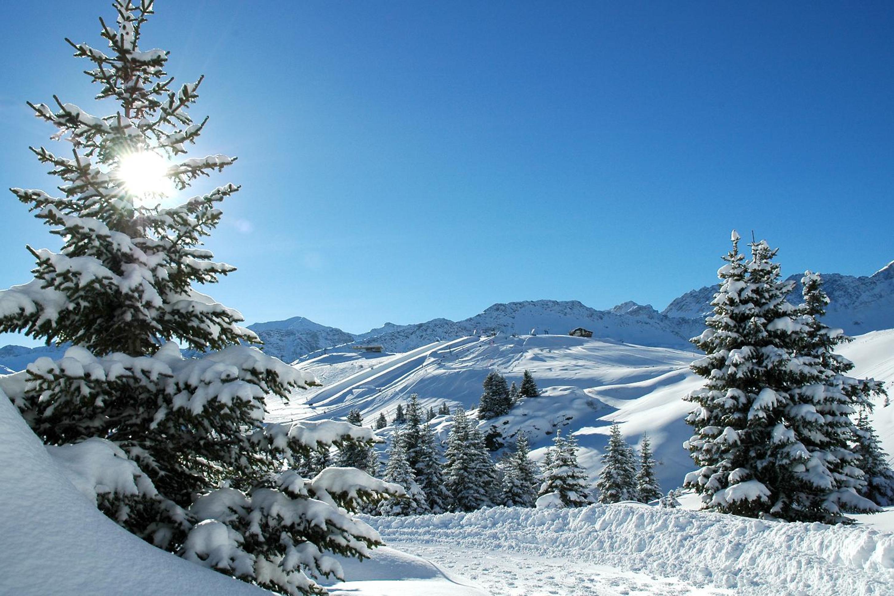 Valsana Ferienwohnungen Arosa