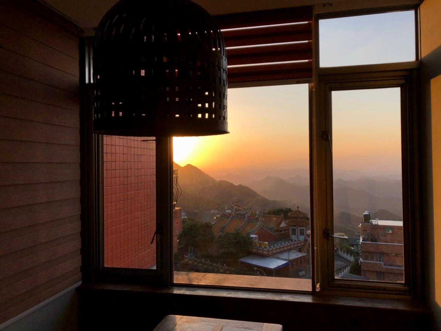 Jiufen HappyLand B&B