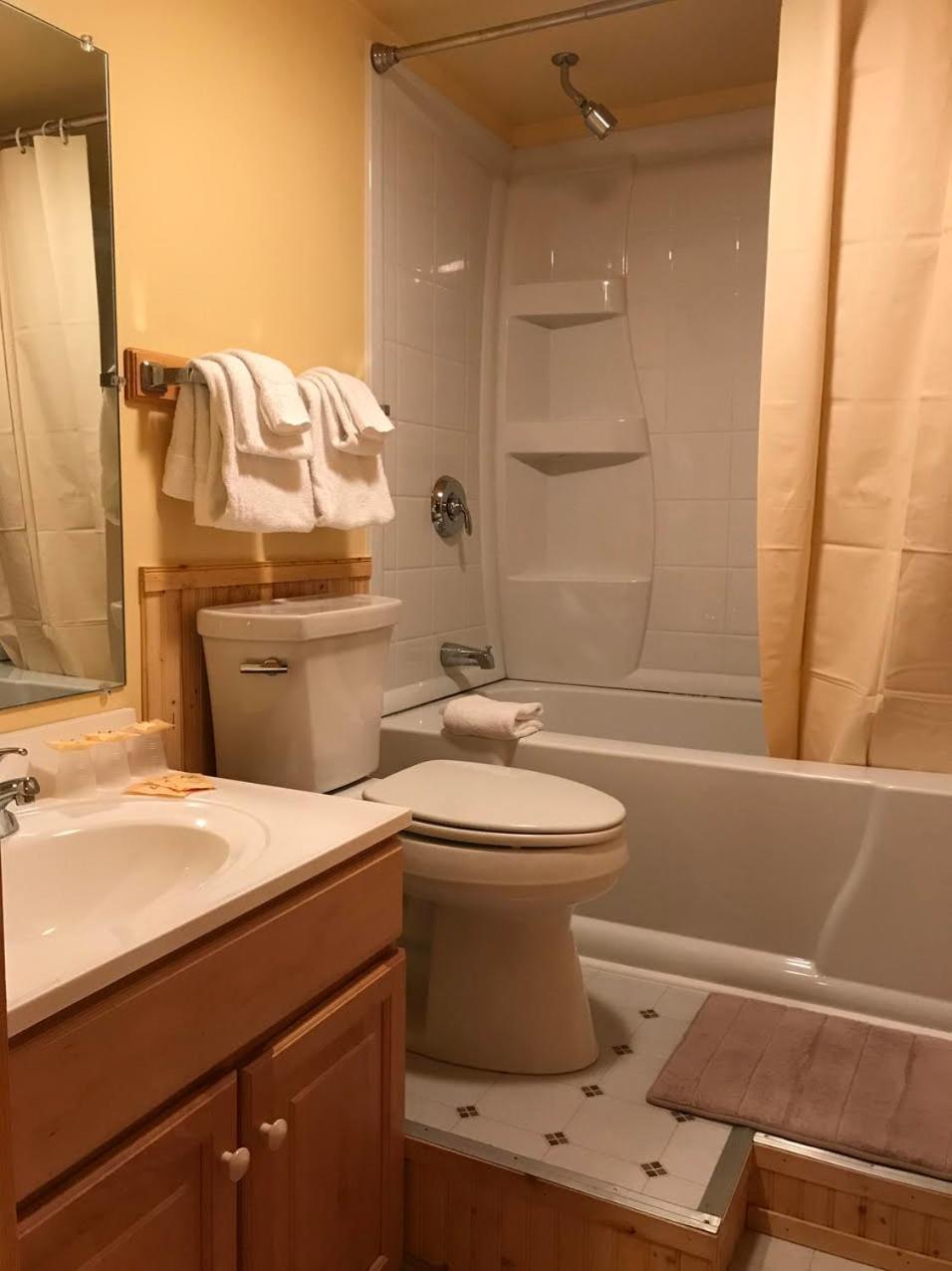 Killington Vacations - Mountain Sports Inn - Property Image 7