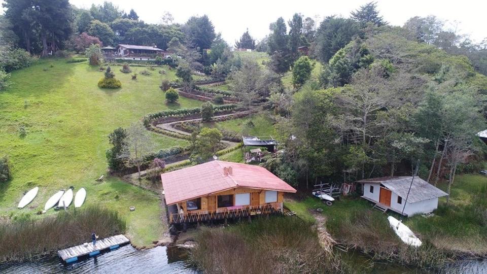 Cabaña en La Cocha-Finca INDIANA