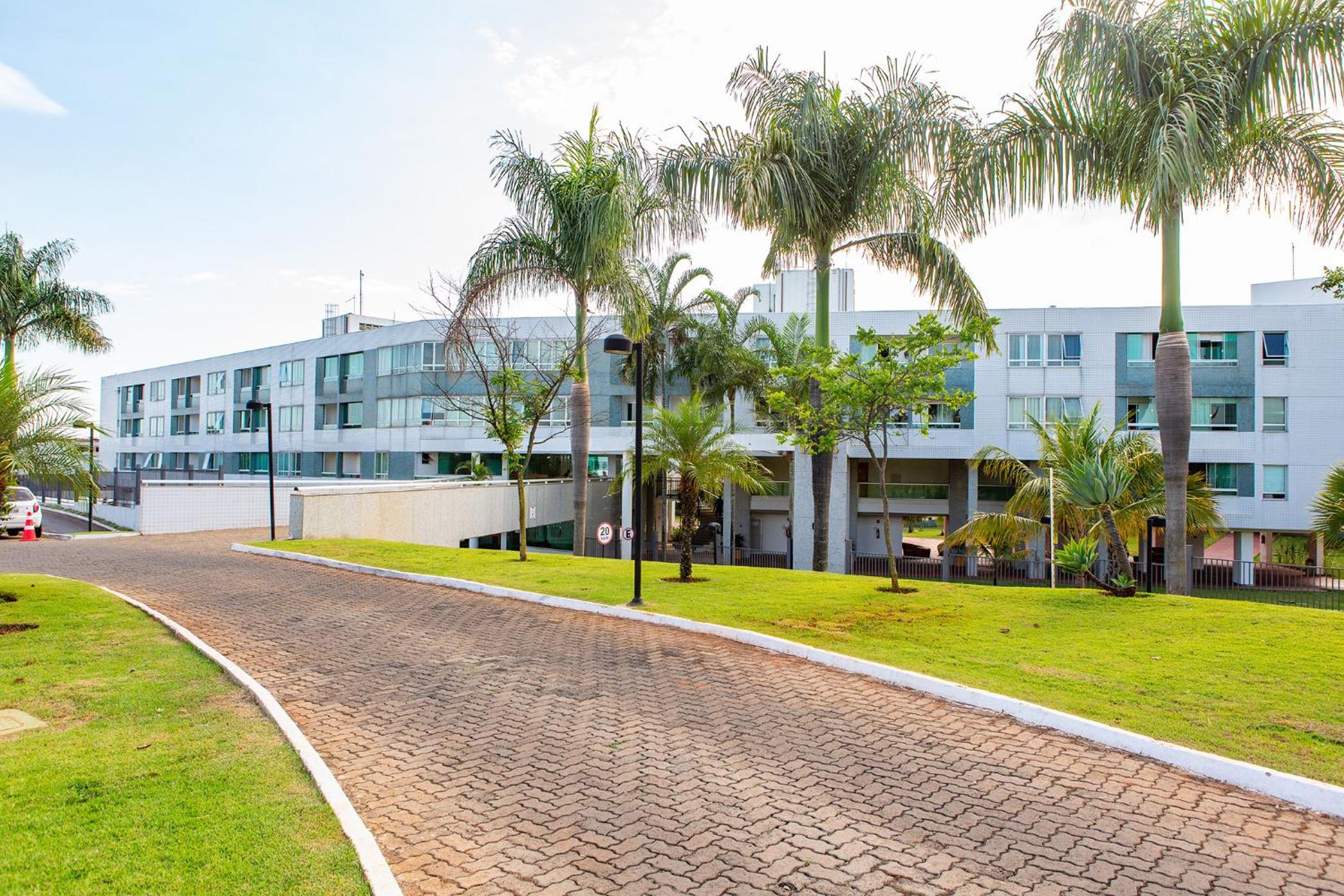 Hotel Premier Residence - Image 1