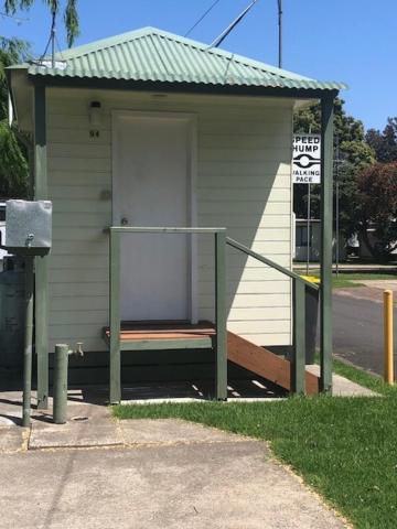 Pleasurelea Tourist Resort & Caravan Park