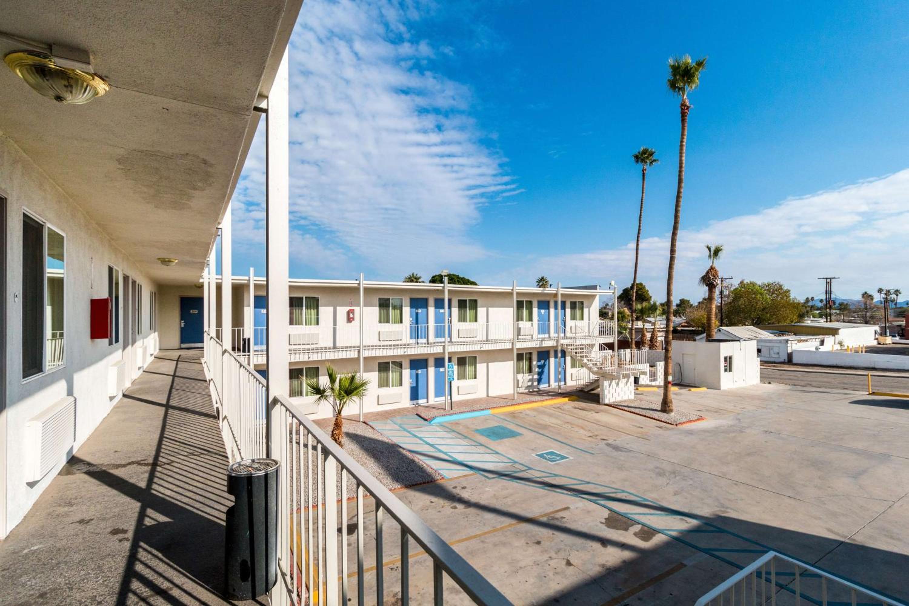 Motel 6-Blythe, CA - South