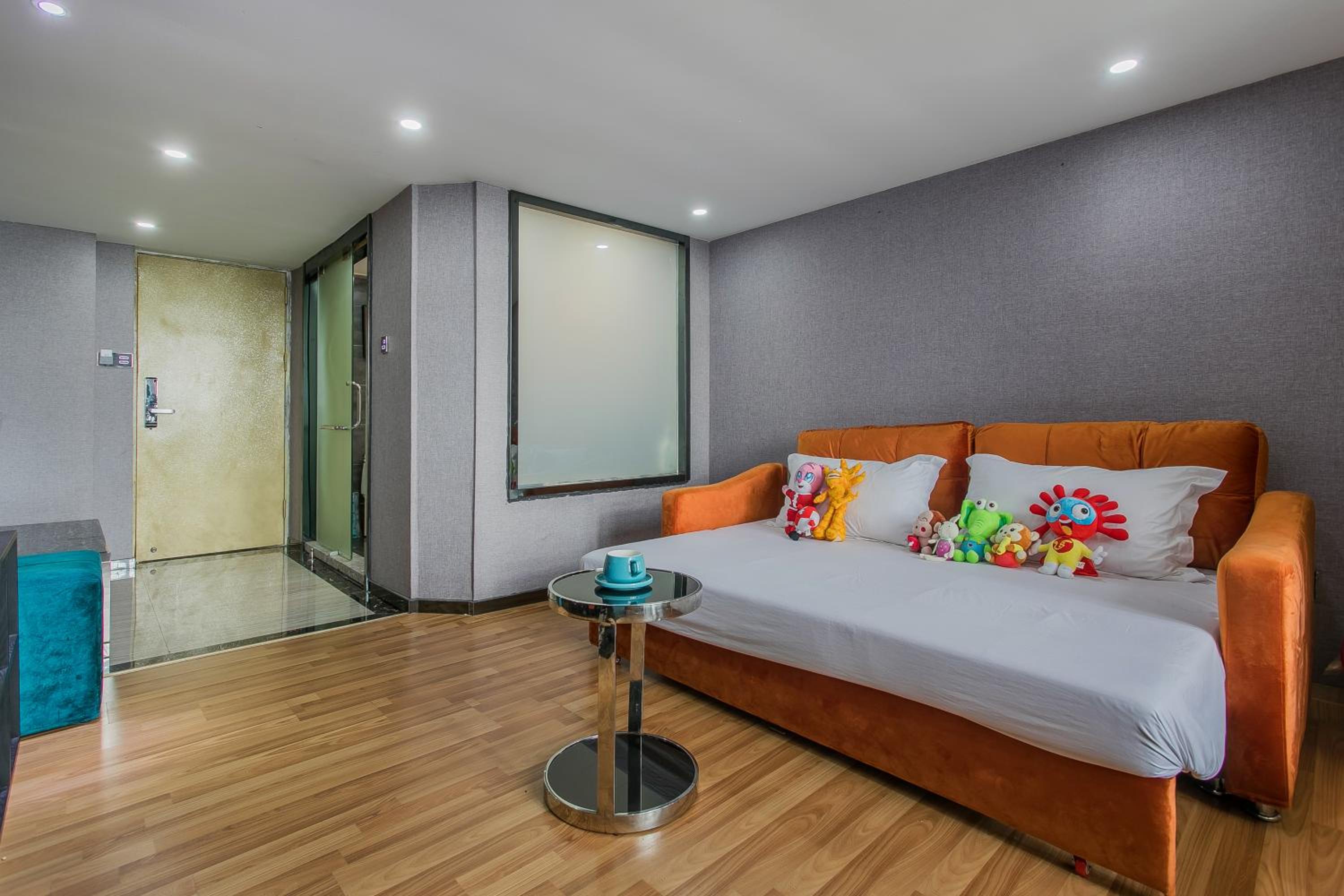 Lavendar Duplex Apartment