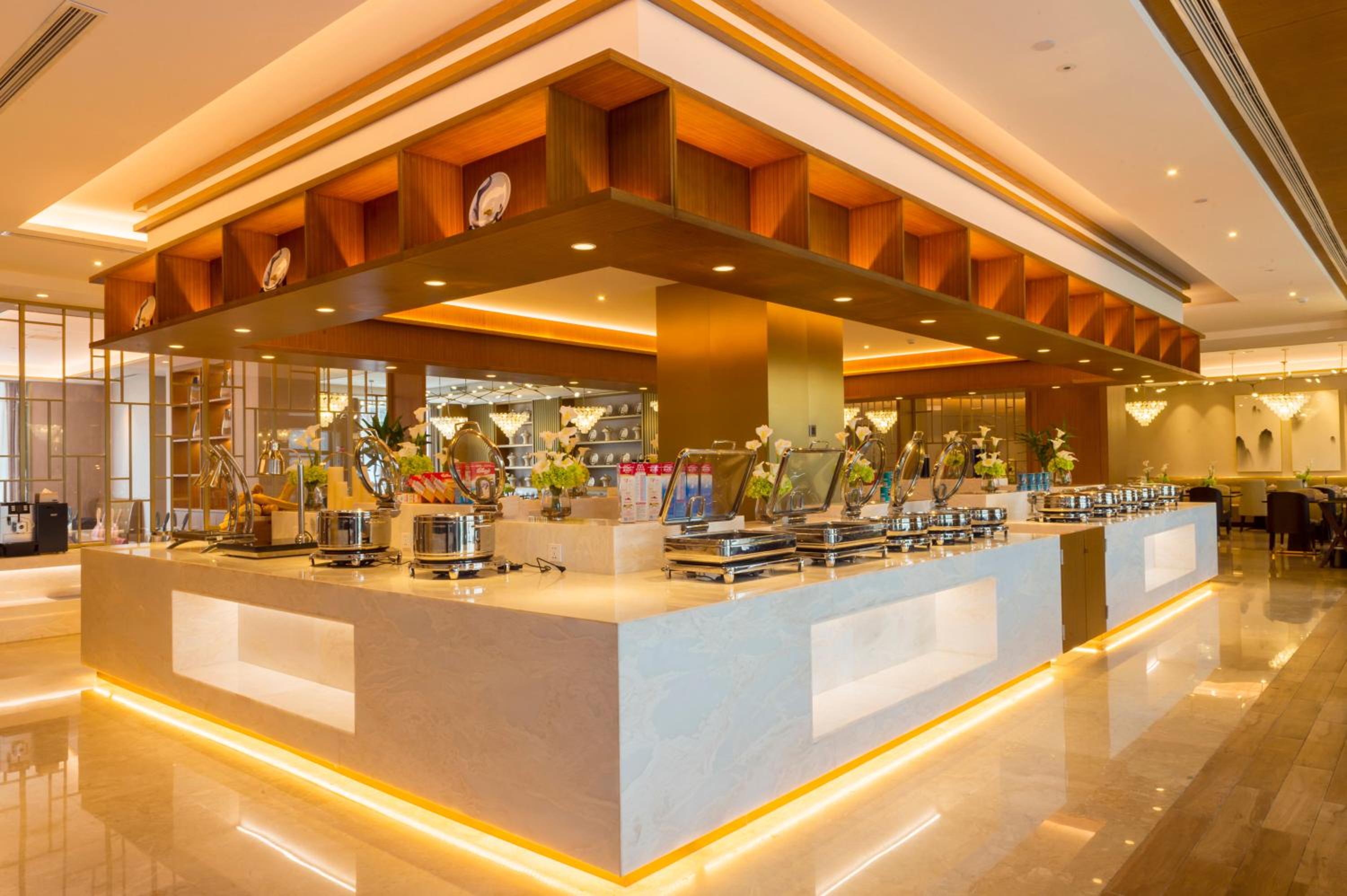 Ramada Plaza Fuxian Lake