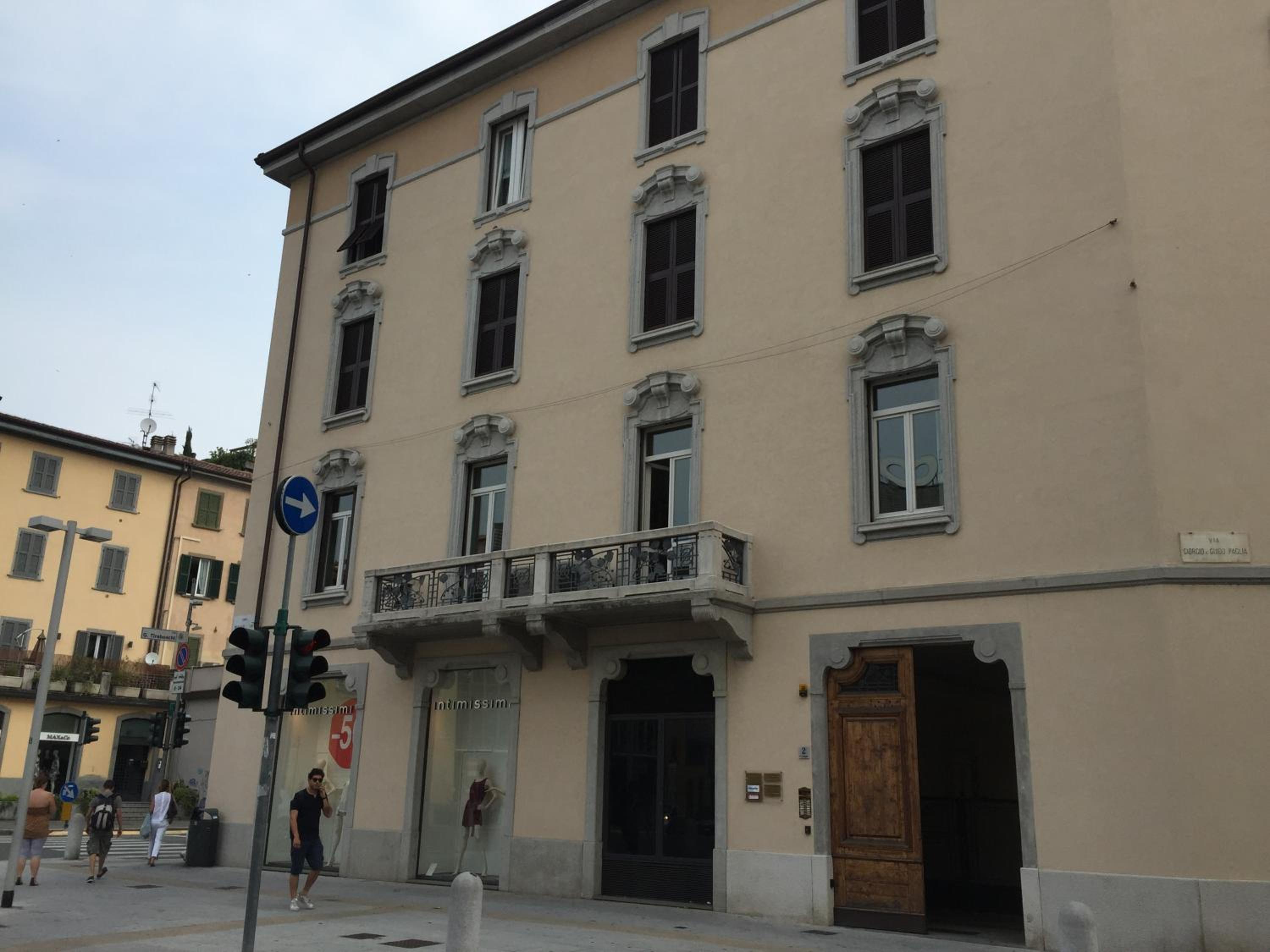 Bergamo Center Rooms view 2