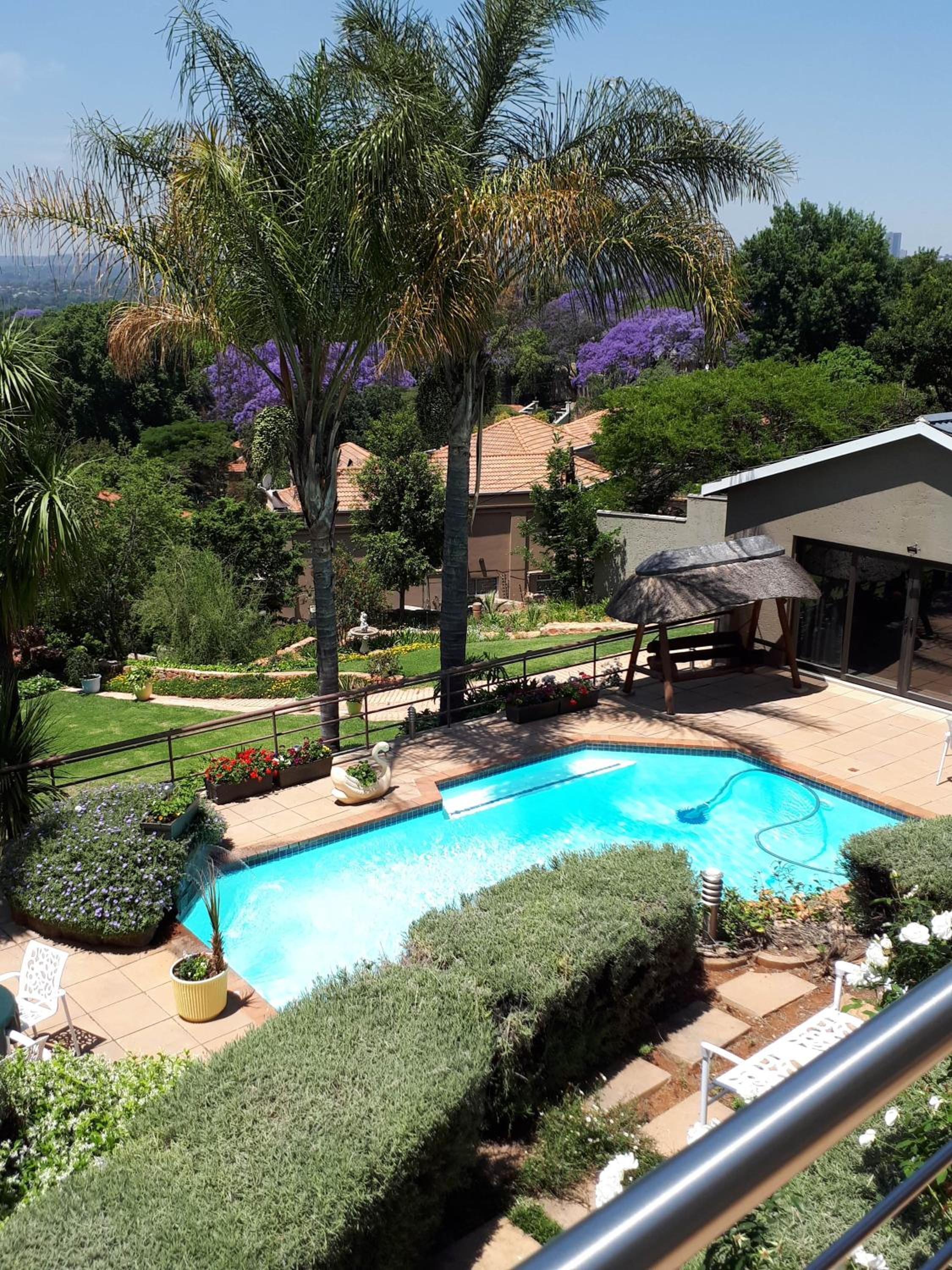 Over The Moon Guesthouse