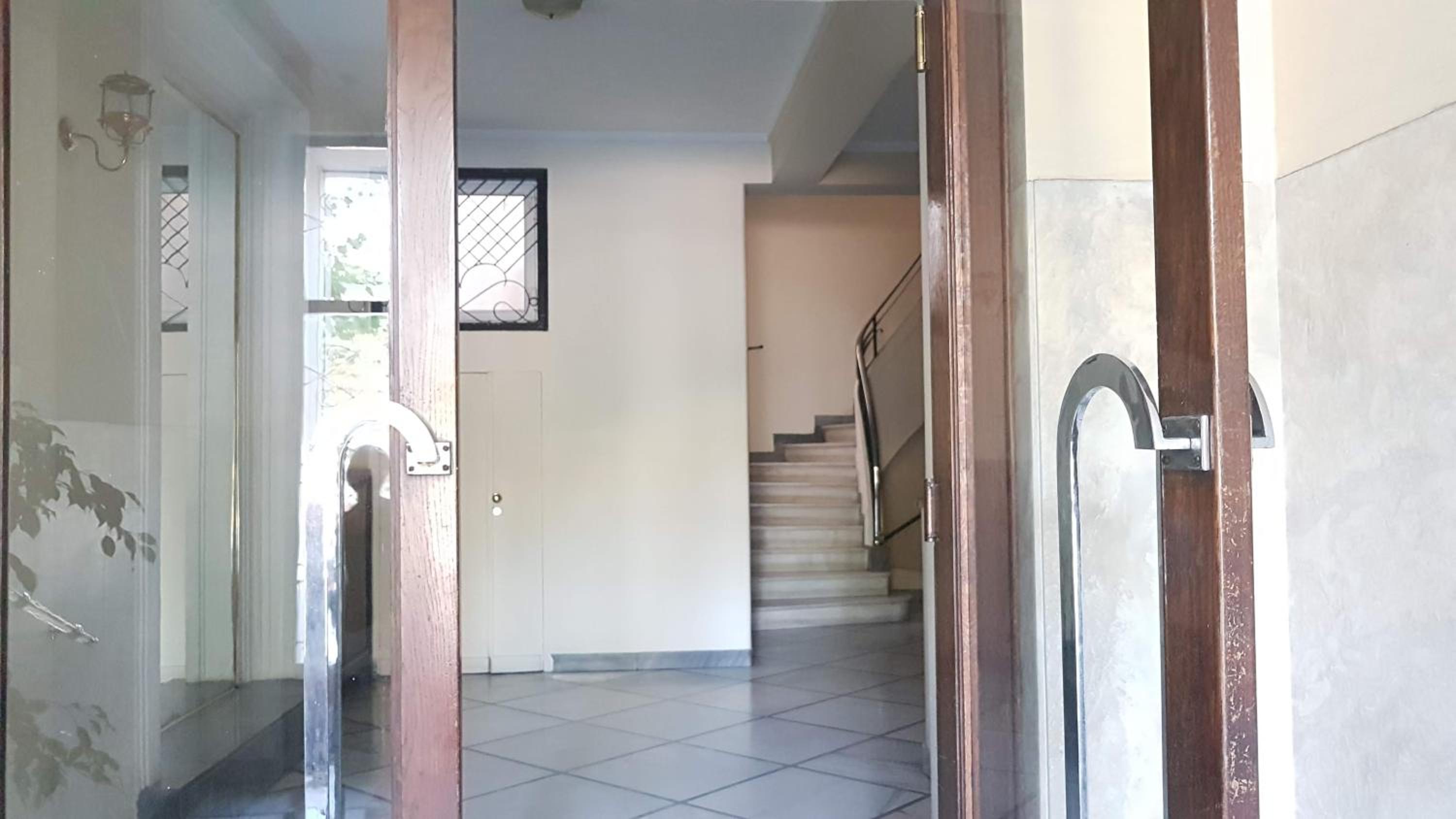 Violet Errathens Apartment - Athens Center, 7 BD, 3 BATH