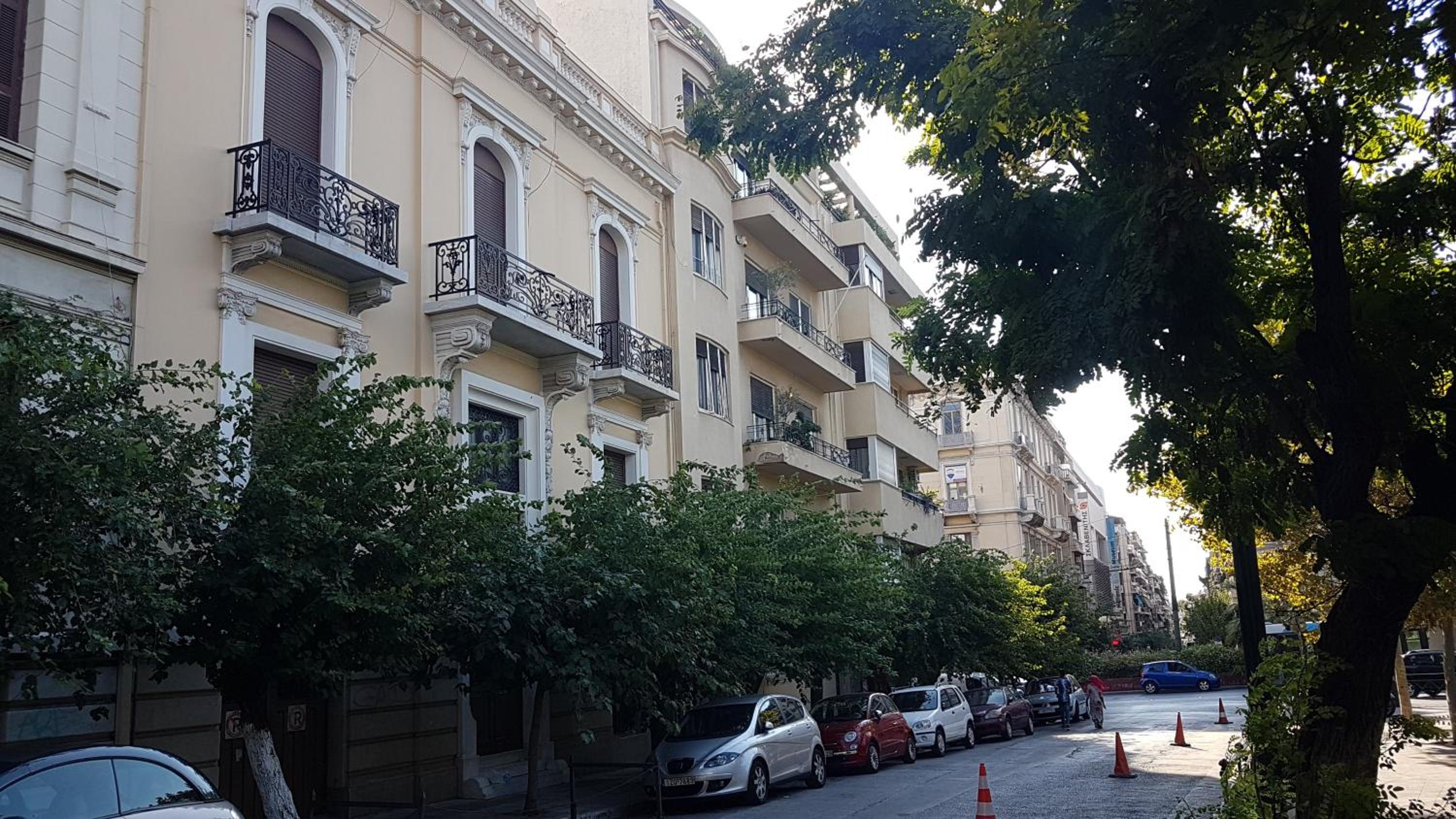 Violet Errathens Apartment - Athens Center, 7 BD, 3 BATH