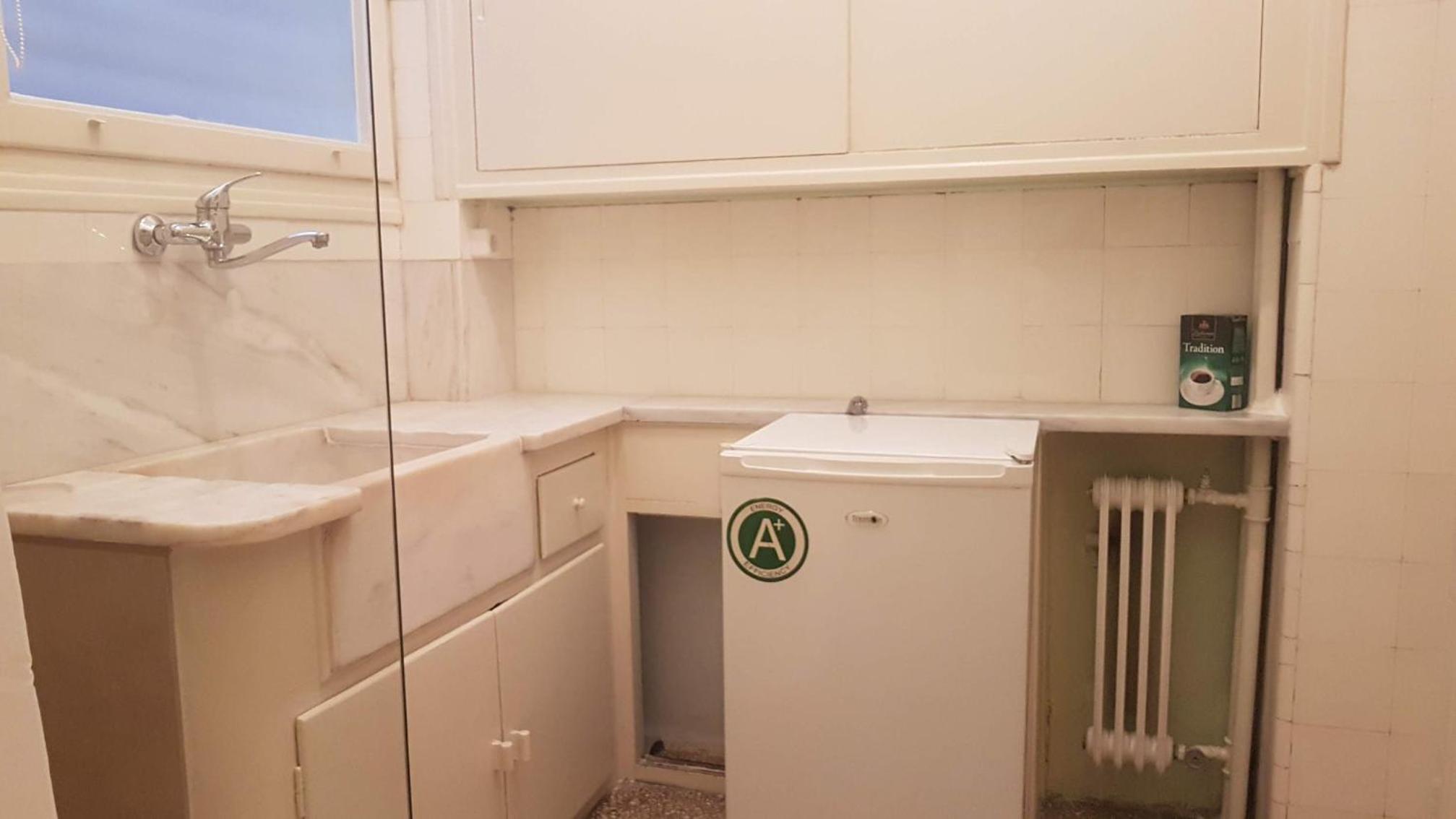 Violet Errathens Apartment - Athens Center, 7 BD, 3 BATH — Athens photo 4
