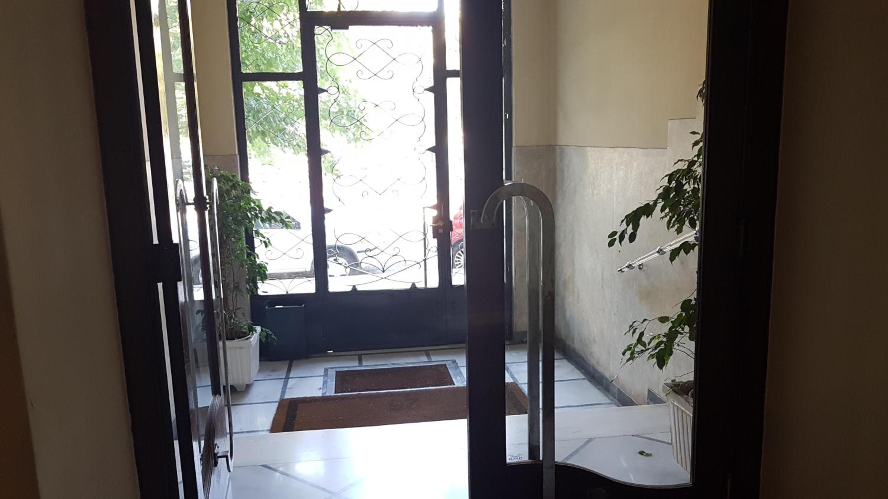 Violet Errathens Apartment - Athens Center, 7 BD, 3 BATH