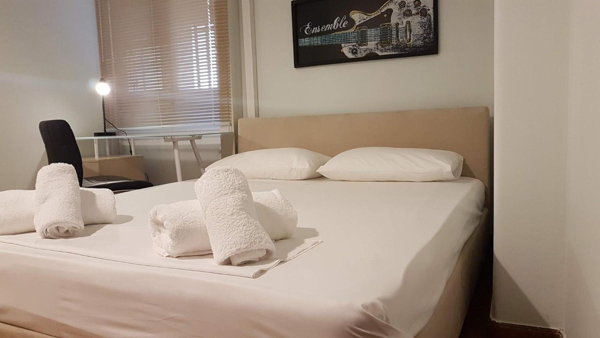 Violet Errathens Apartment - Athens Center, 7 BD, 3 BATH