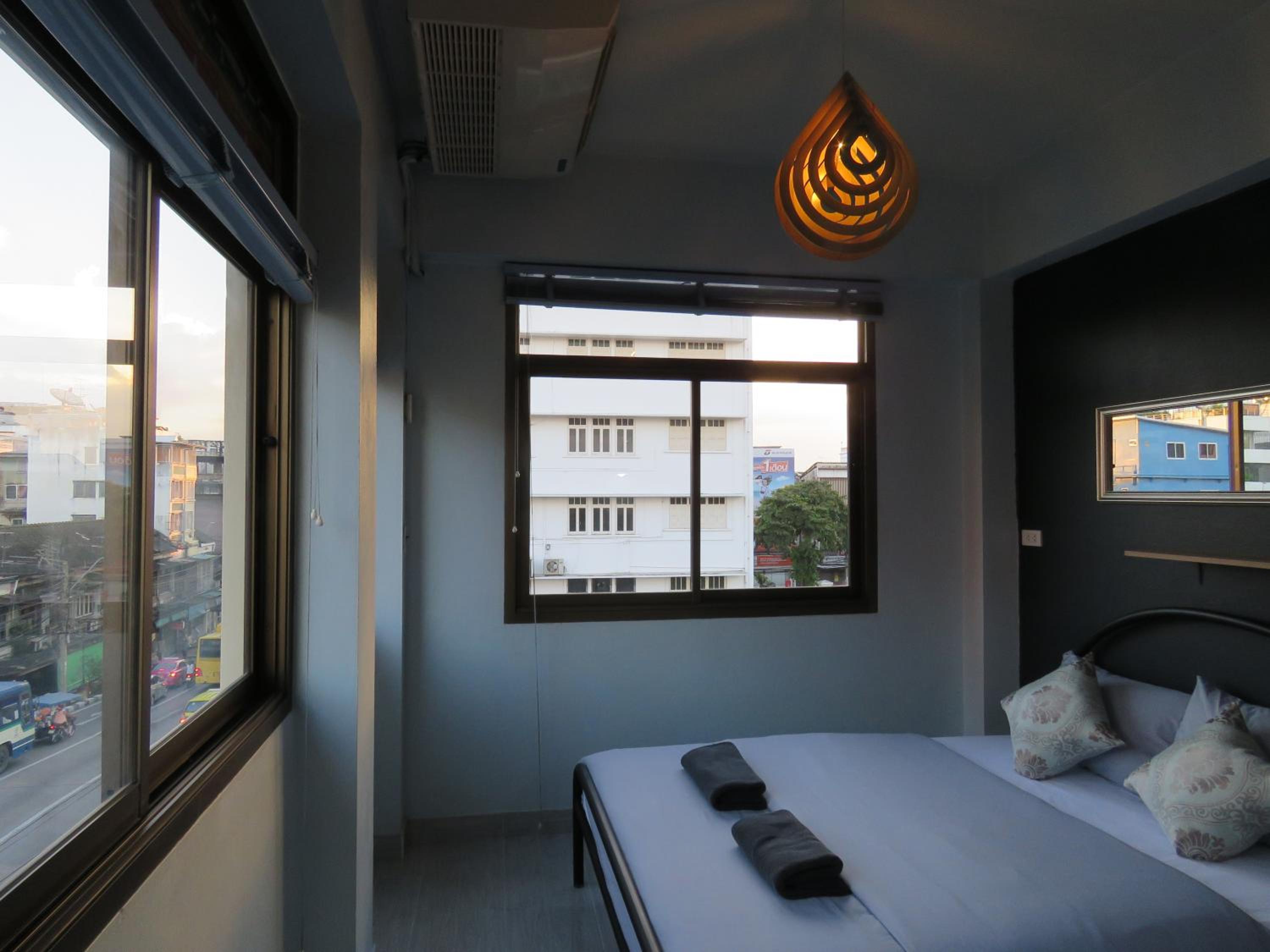 Mam's House Khaosan