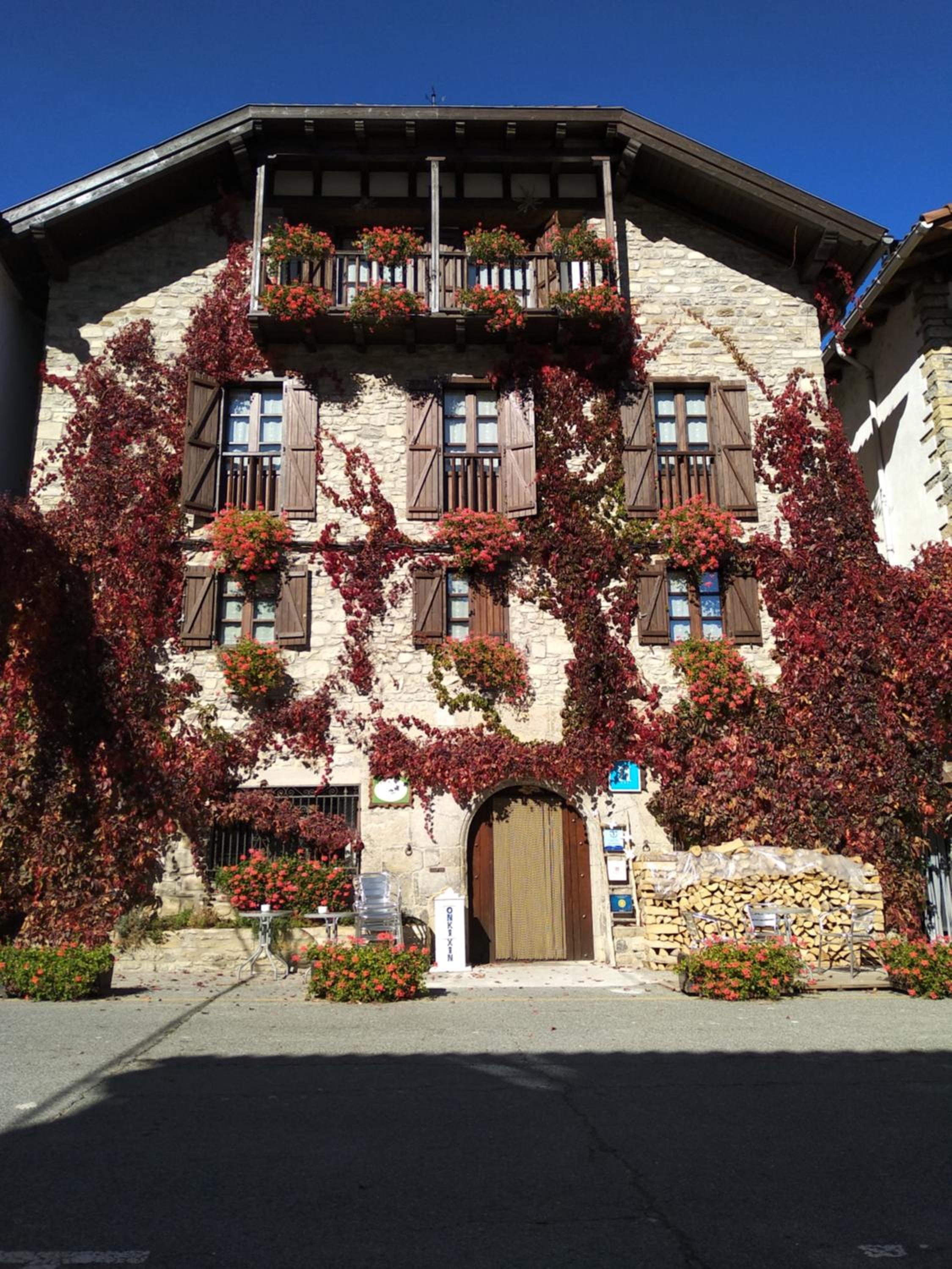 Photo 21